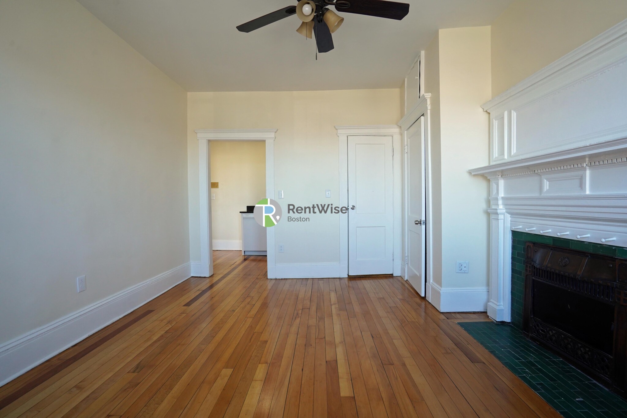 1212 Commonwealth Ave, Brighton