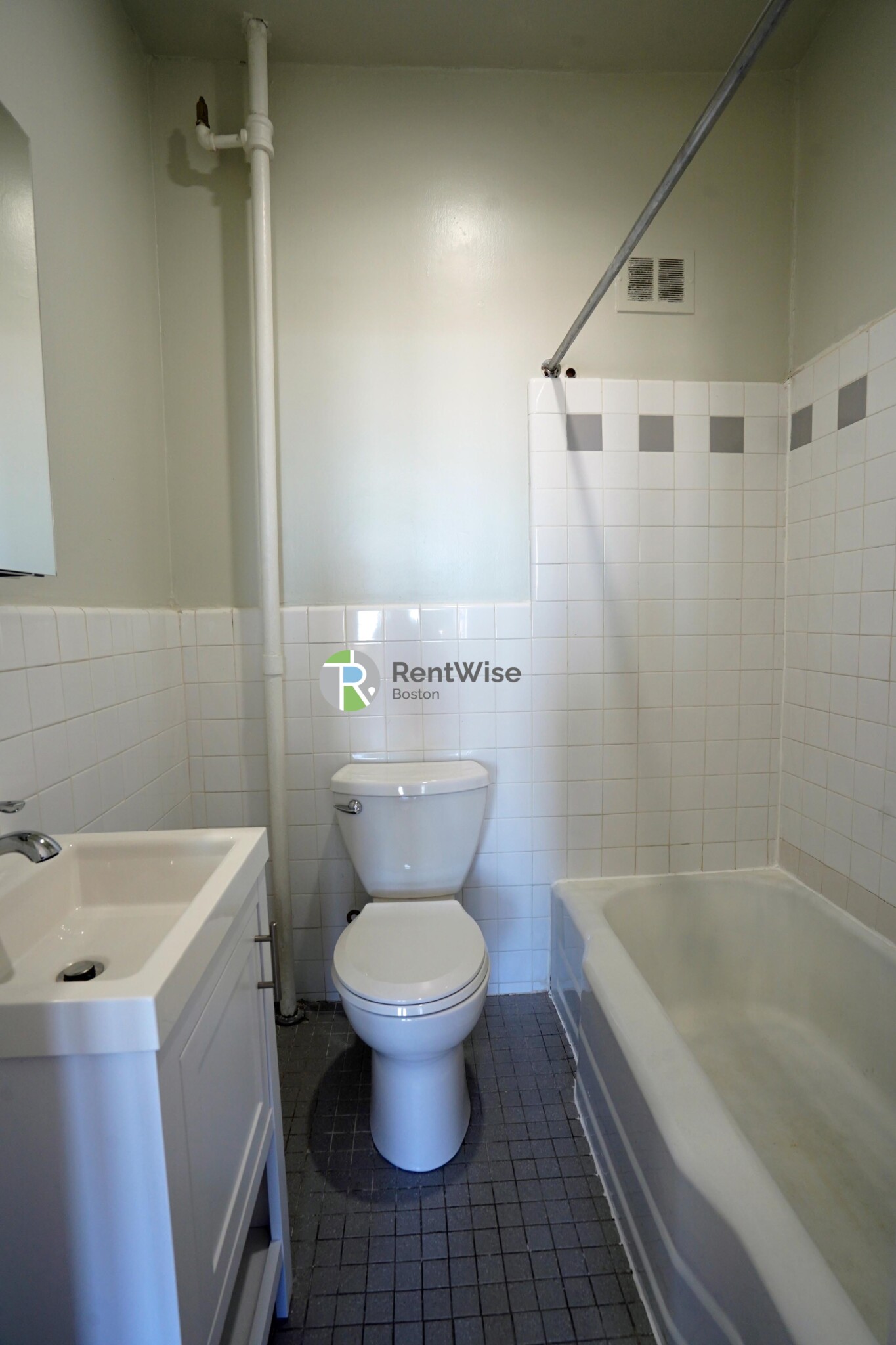 1212 Commonwealth Ave, Brighton