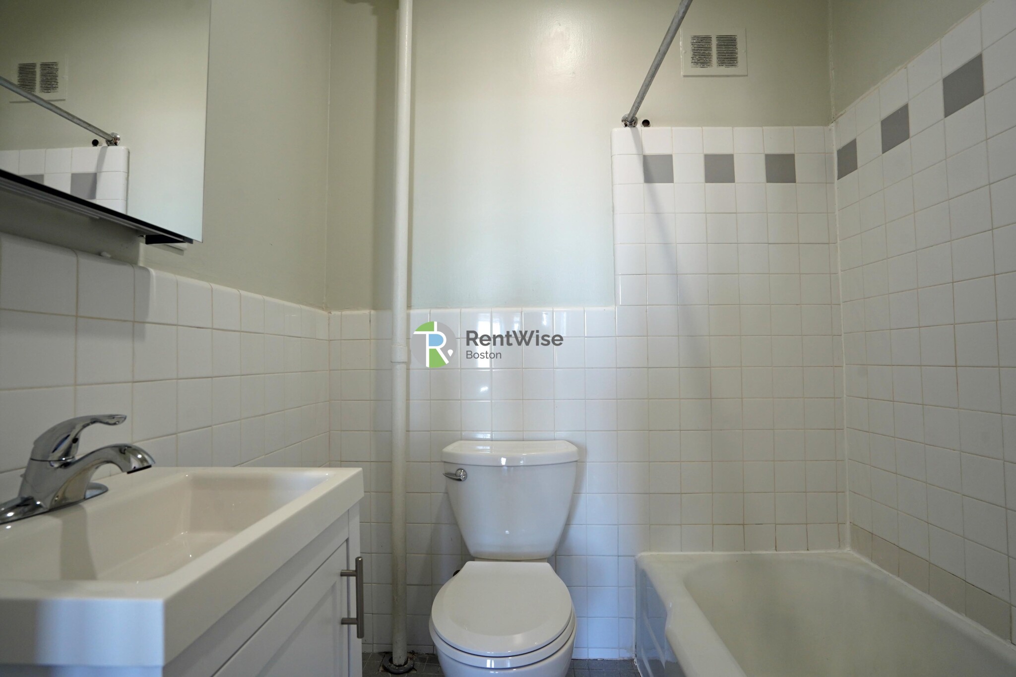 1212 Commonwealth Ave, Brighton