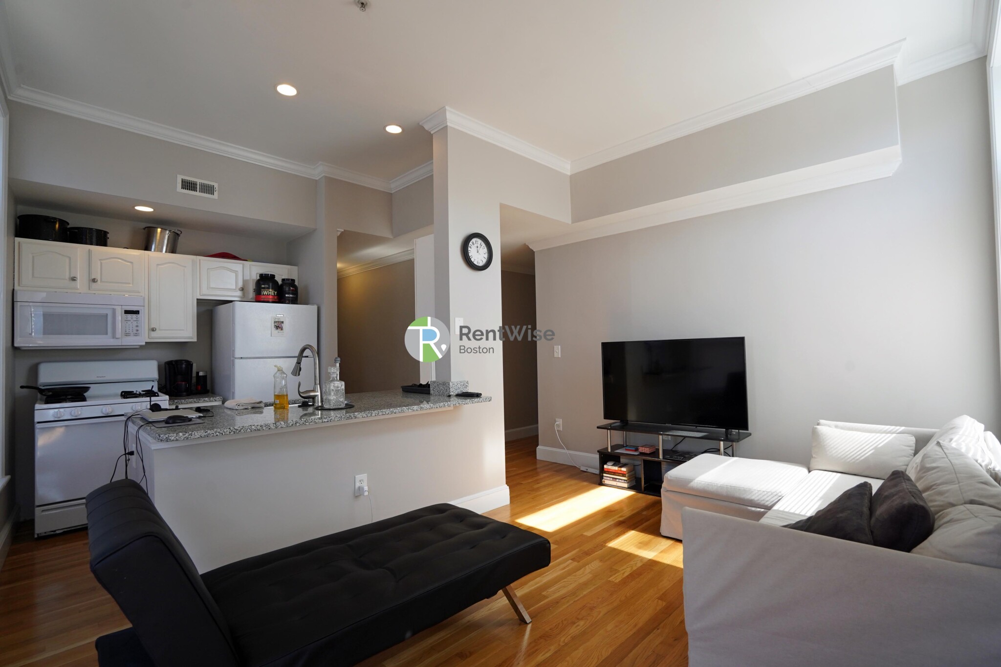 365 Washington St, Brighton