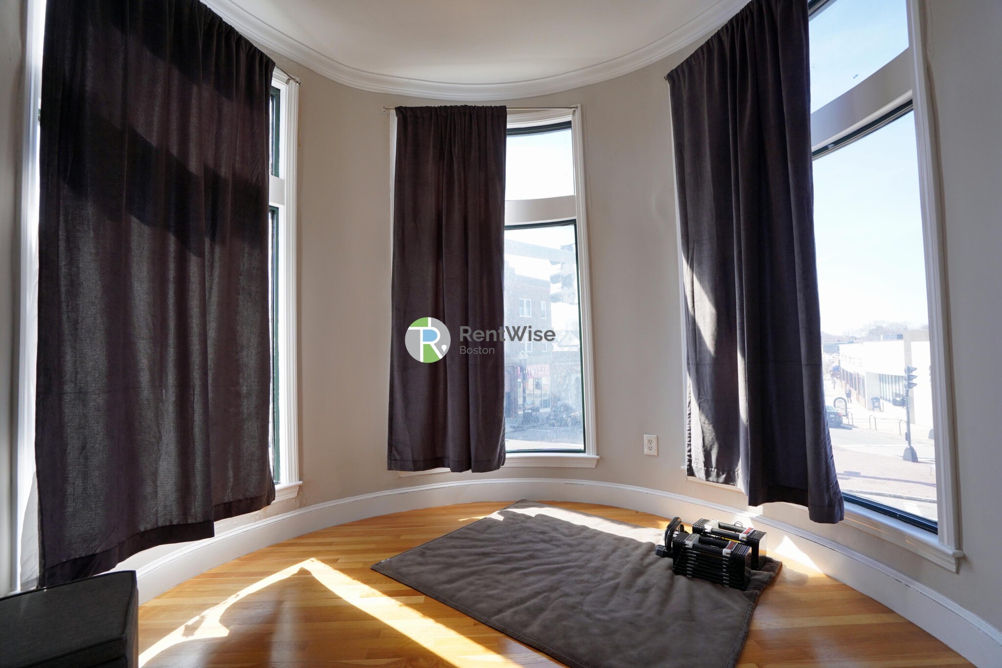 365 Washington St, Brighton