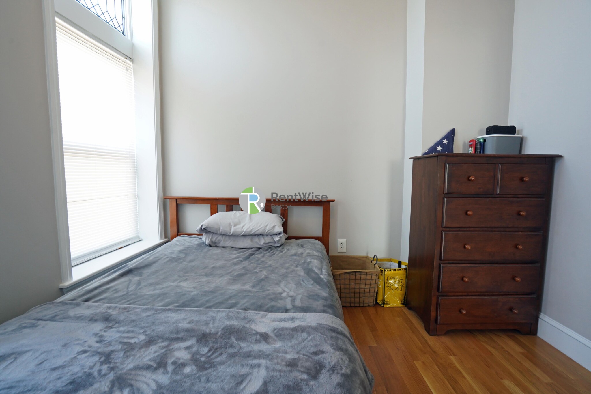 365 Washington St, Brighton