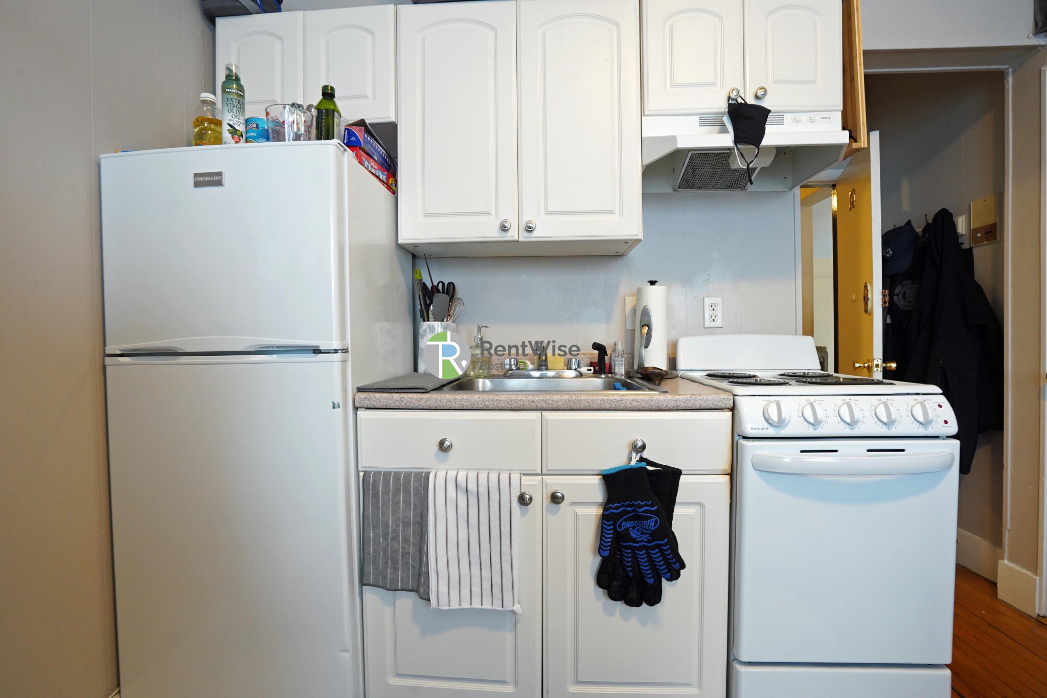 50 Park Vale Ave, Allston