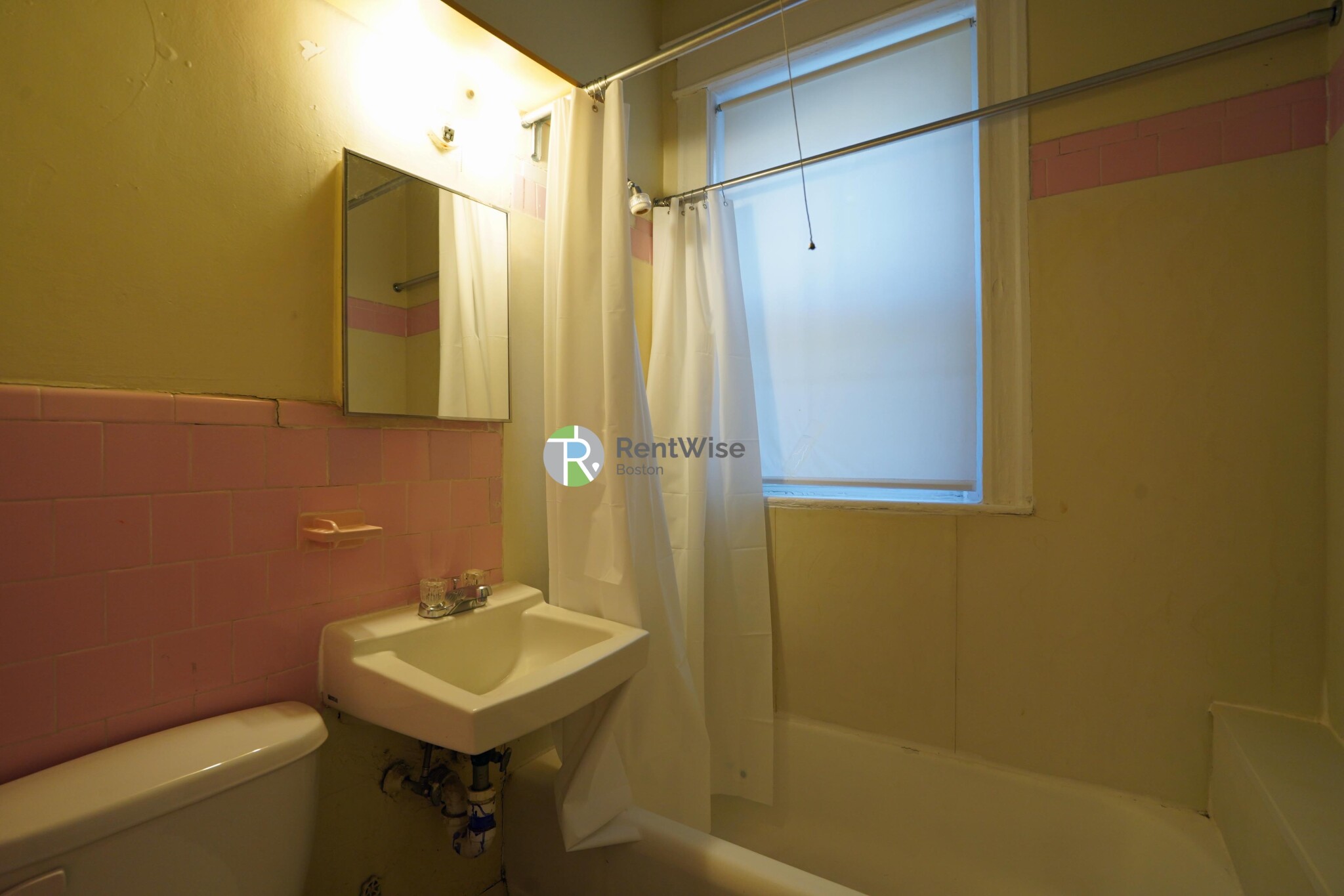 68 Woodstock Ave, Brighton