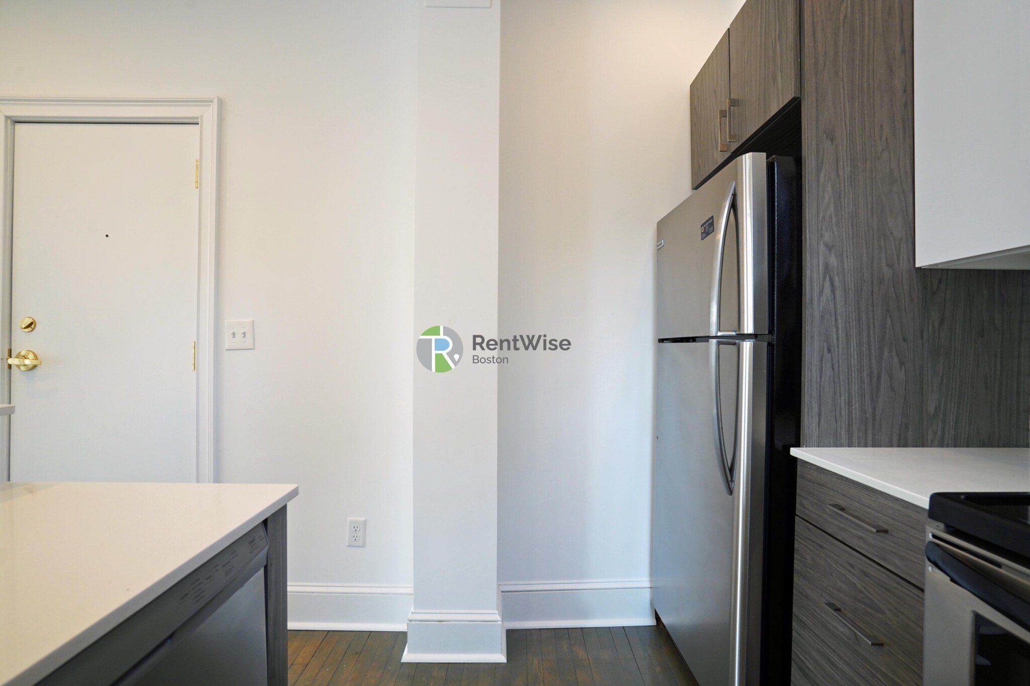 124 Peterborough St, Fenway