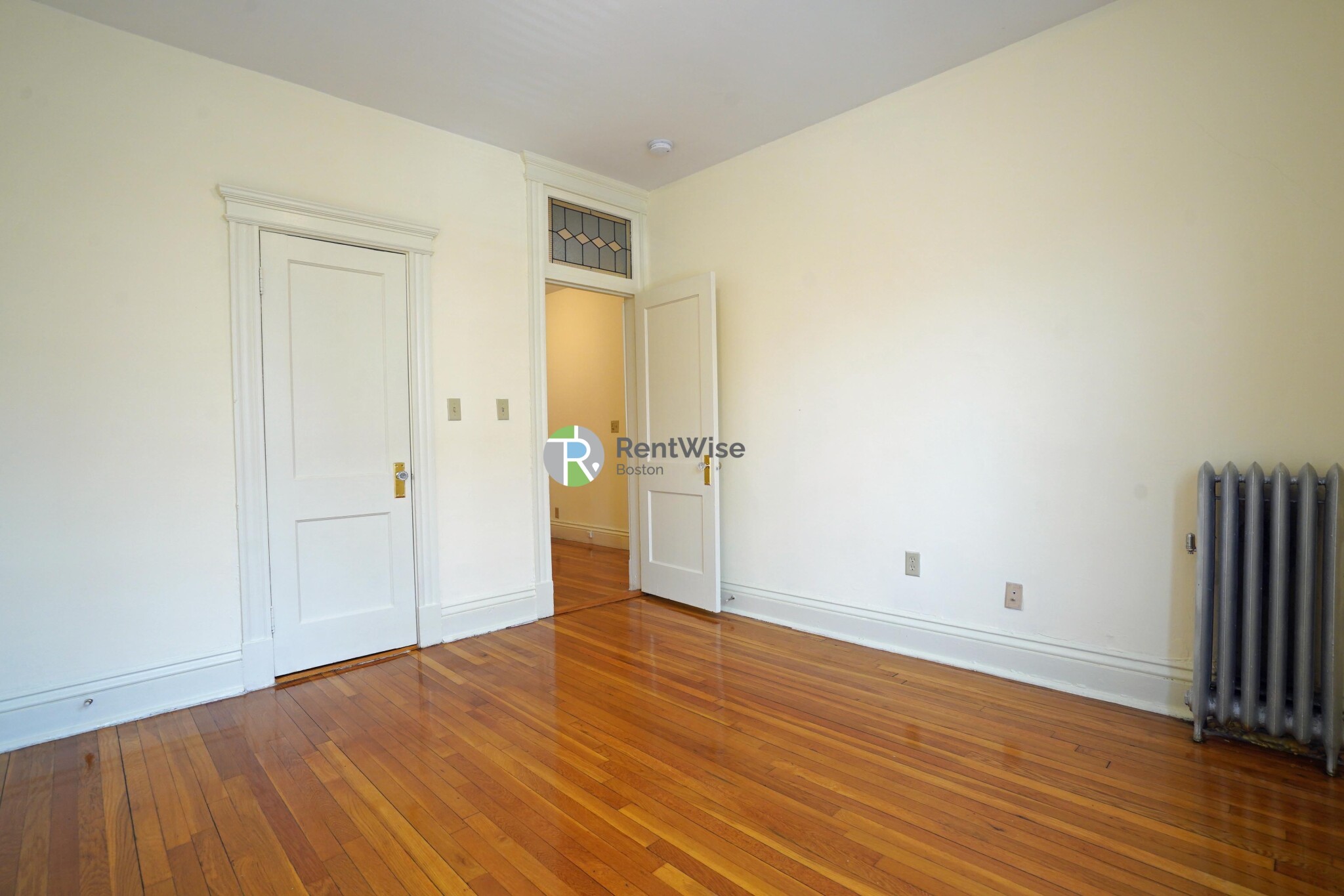 104 Queensberry St, Fenway