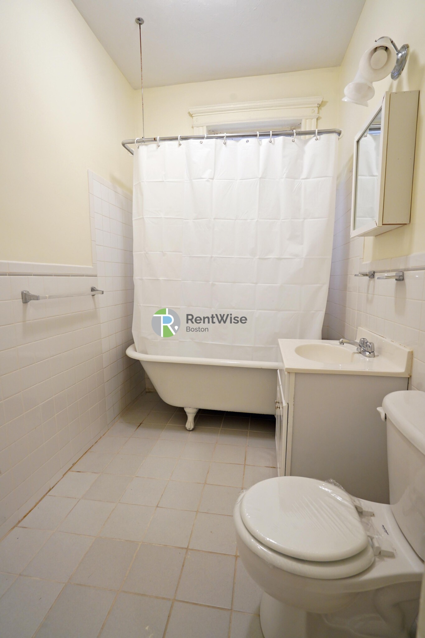 104 Queensberry St, Fenway