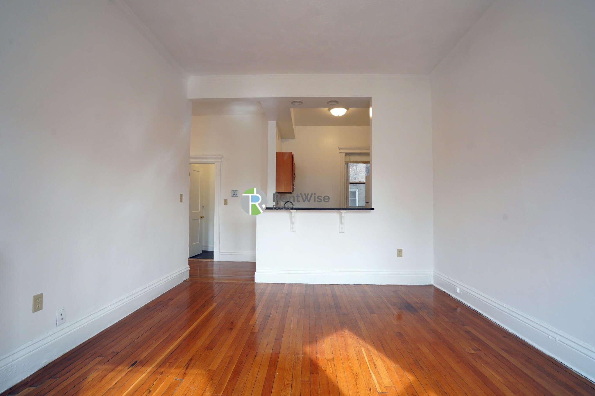 100 Queensberry St, Fenway