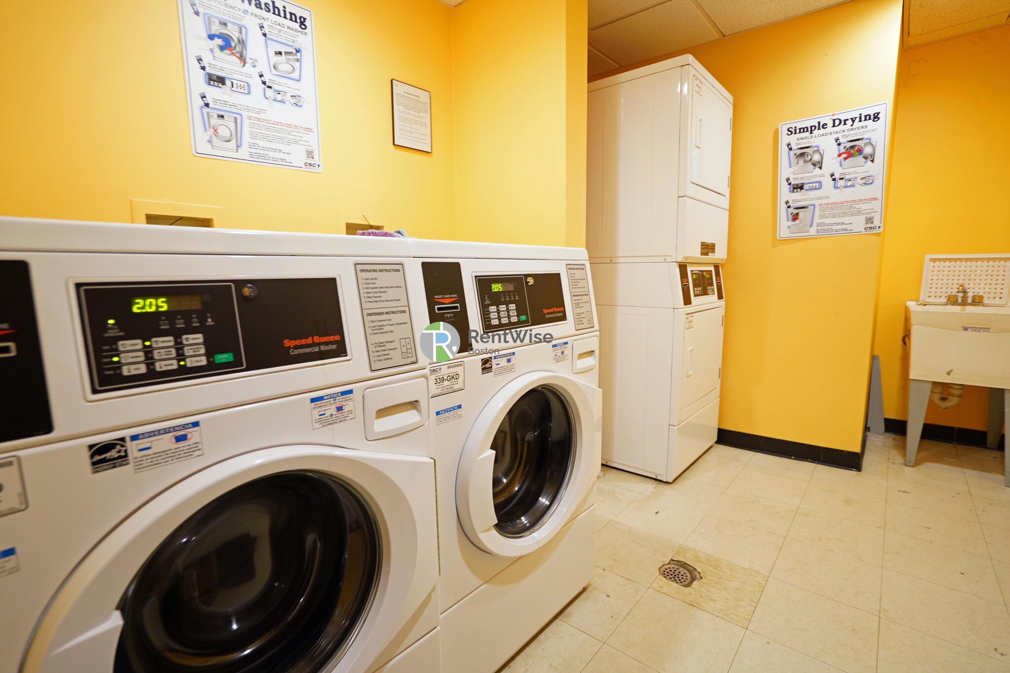 16 Queensberry St, Fenway