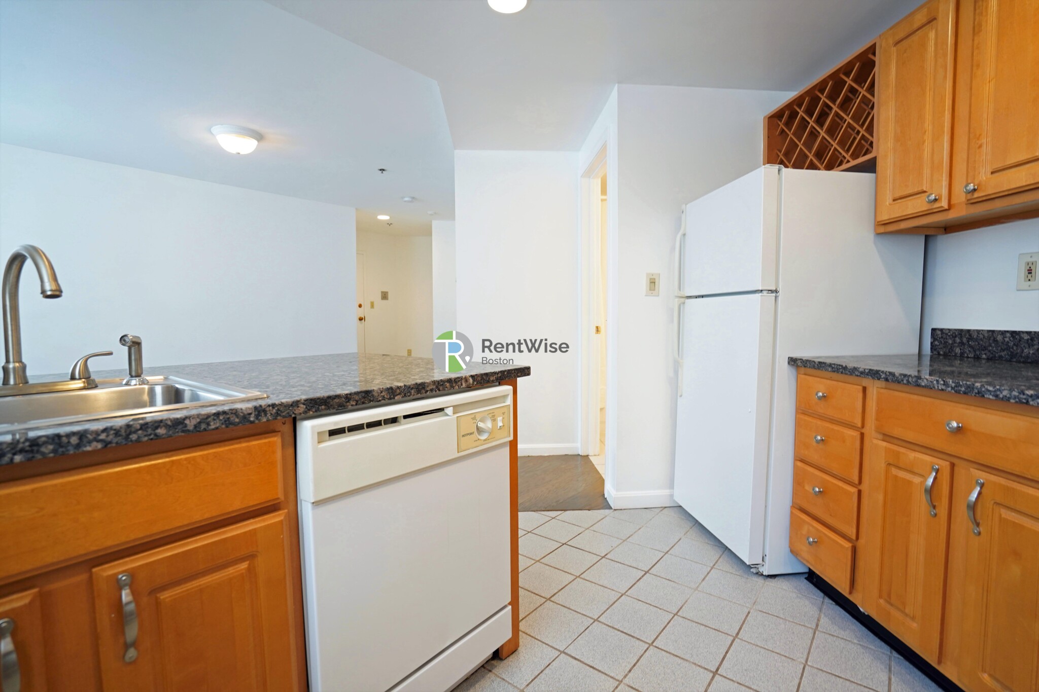 16 Queensberry St, Fenway