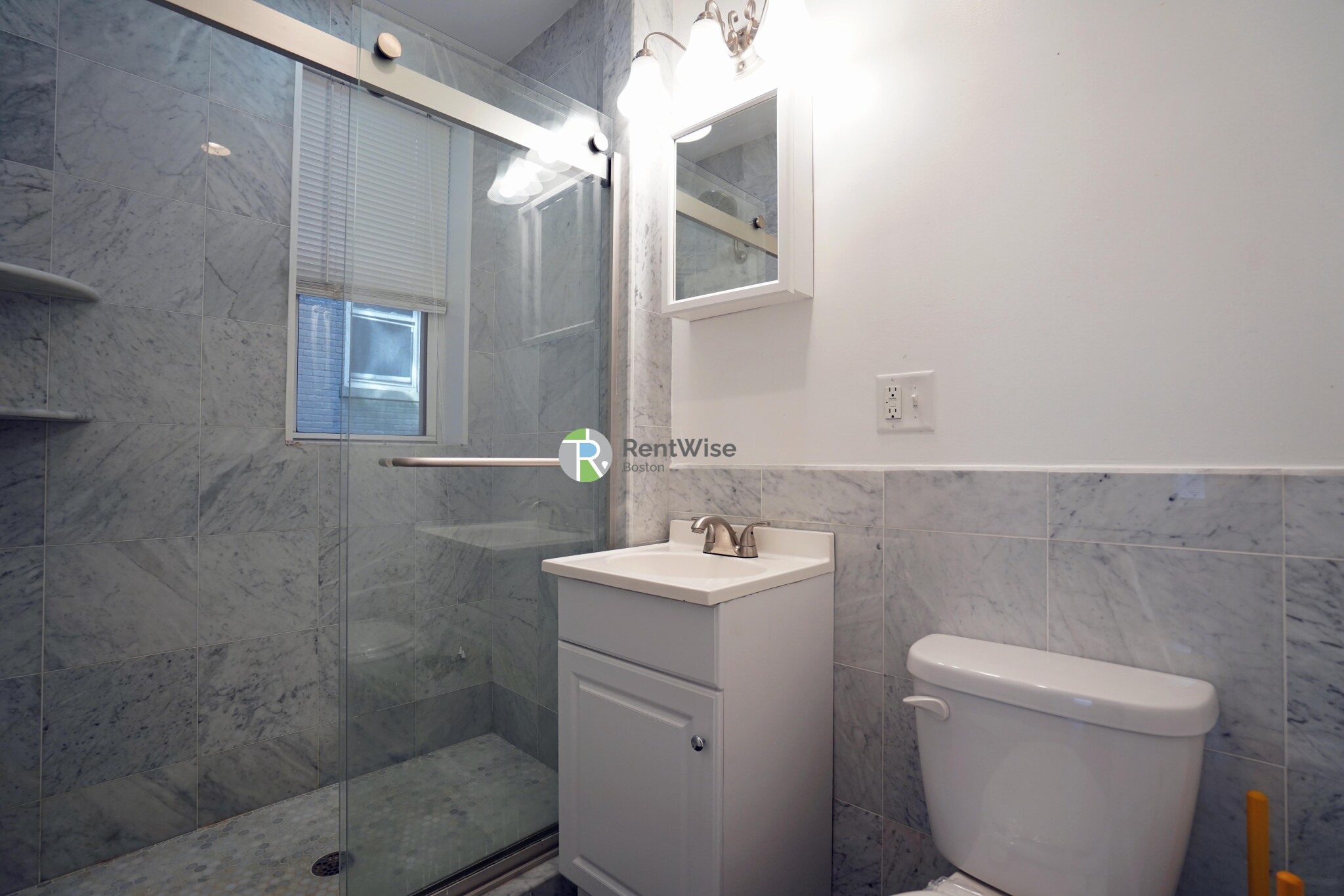 20 Queensberry St, Fenway