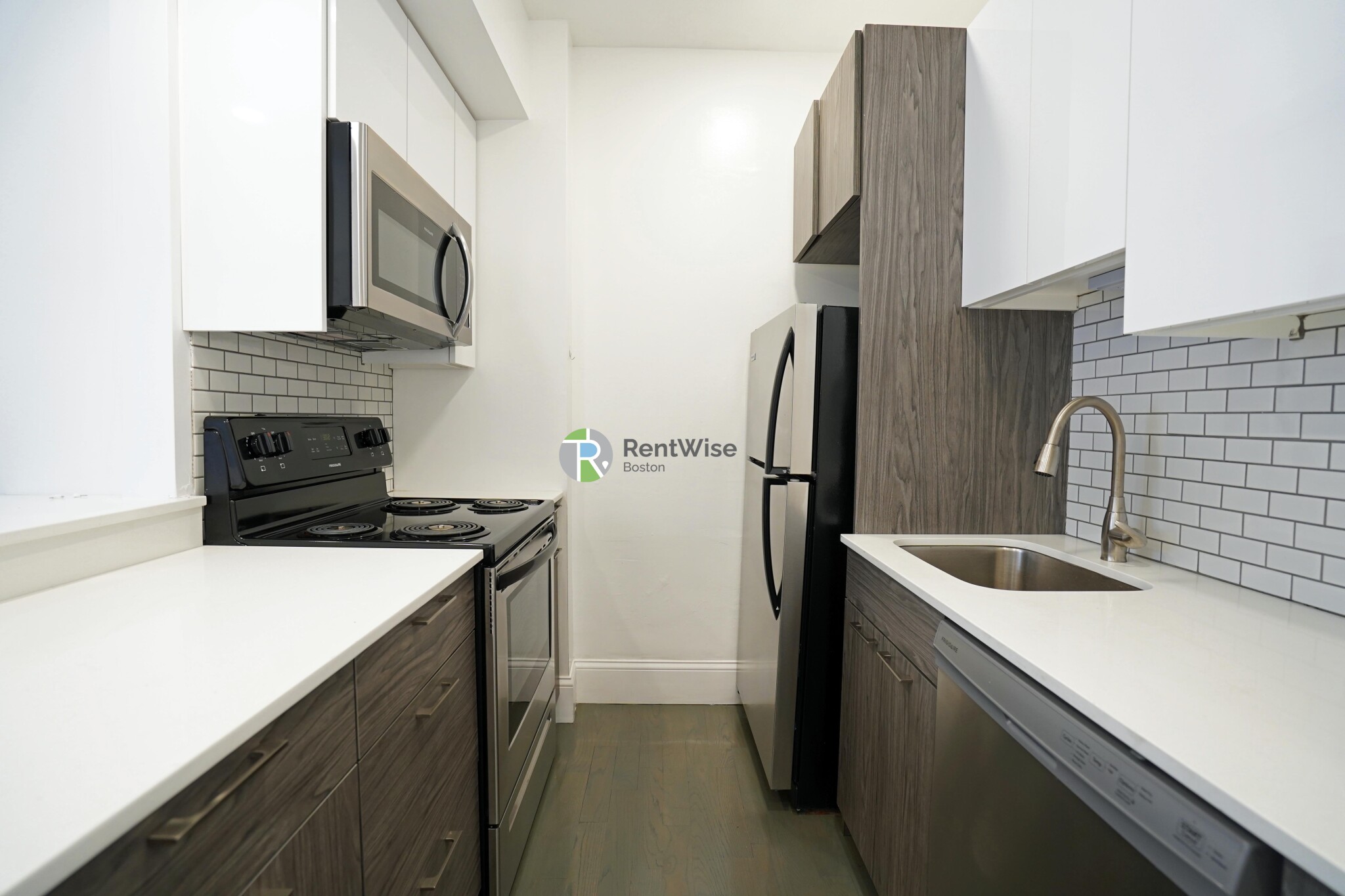 51 Queensberry St, Fenway