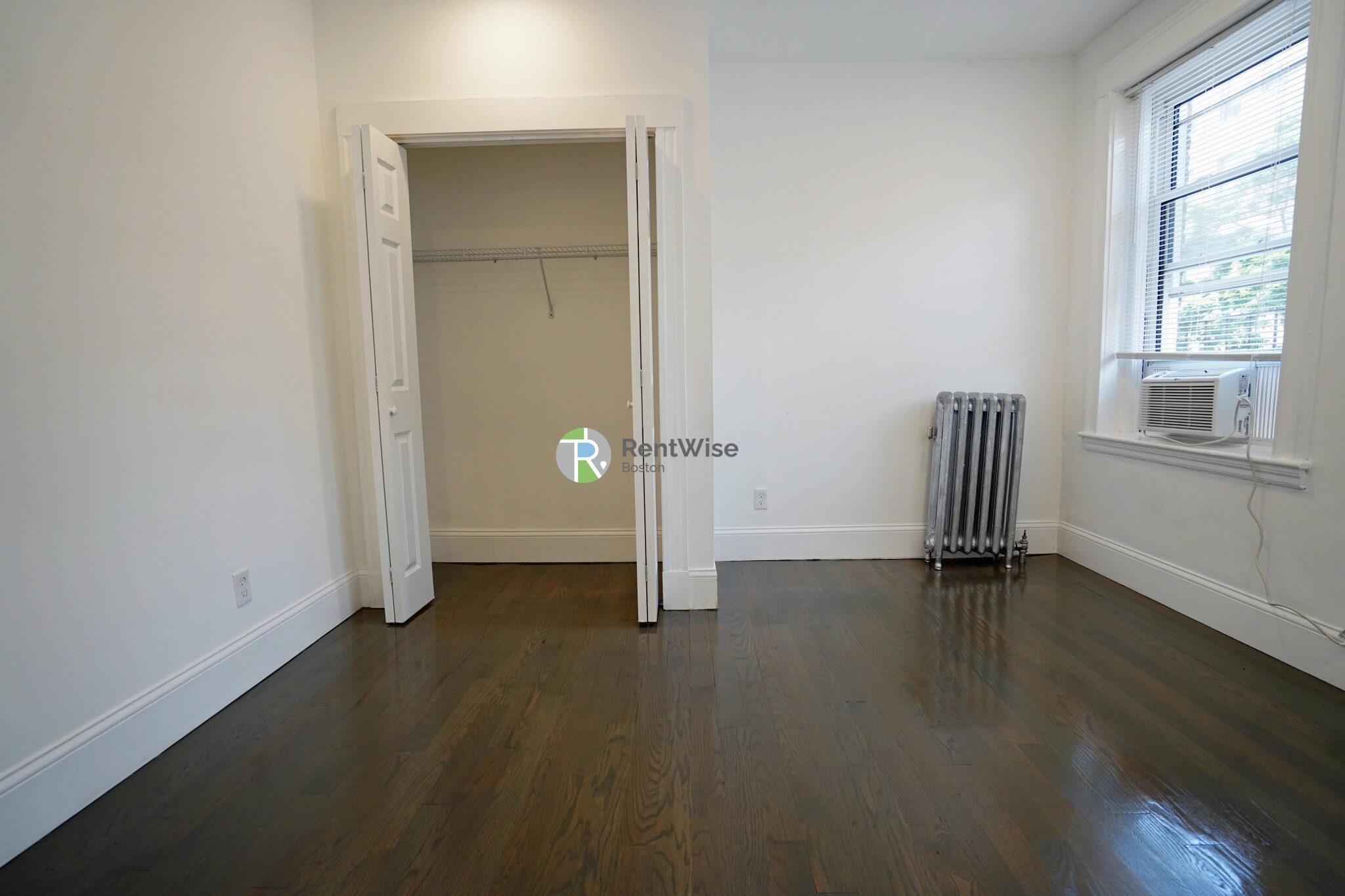 51 Queensberry St, Fenway