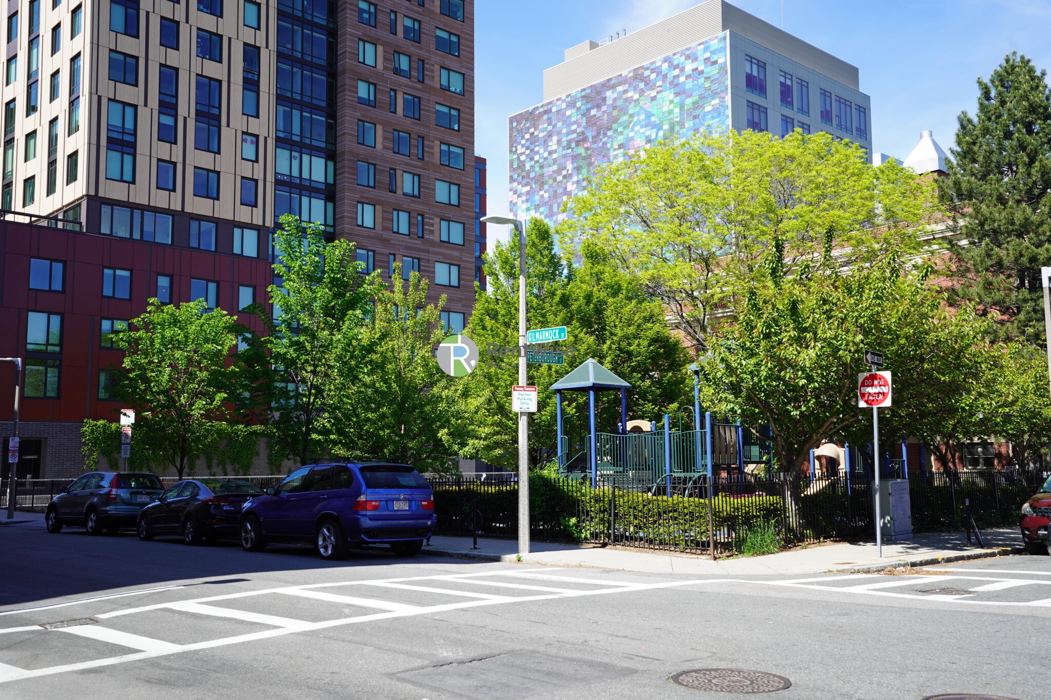 124 Peterborough St, Fenway