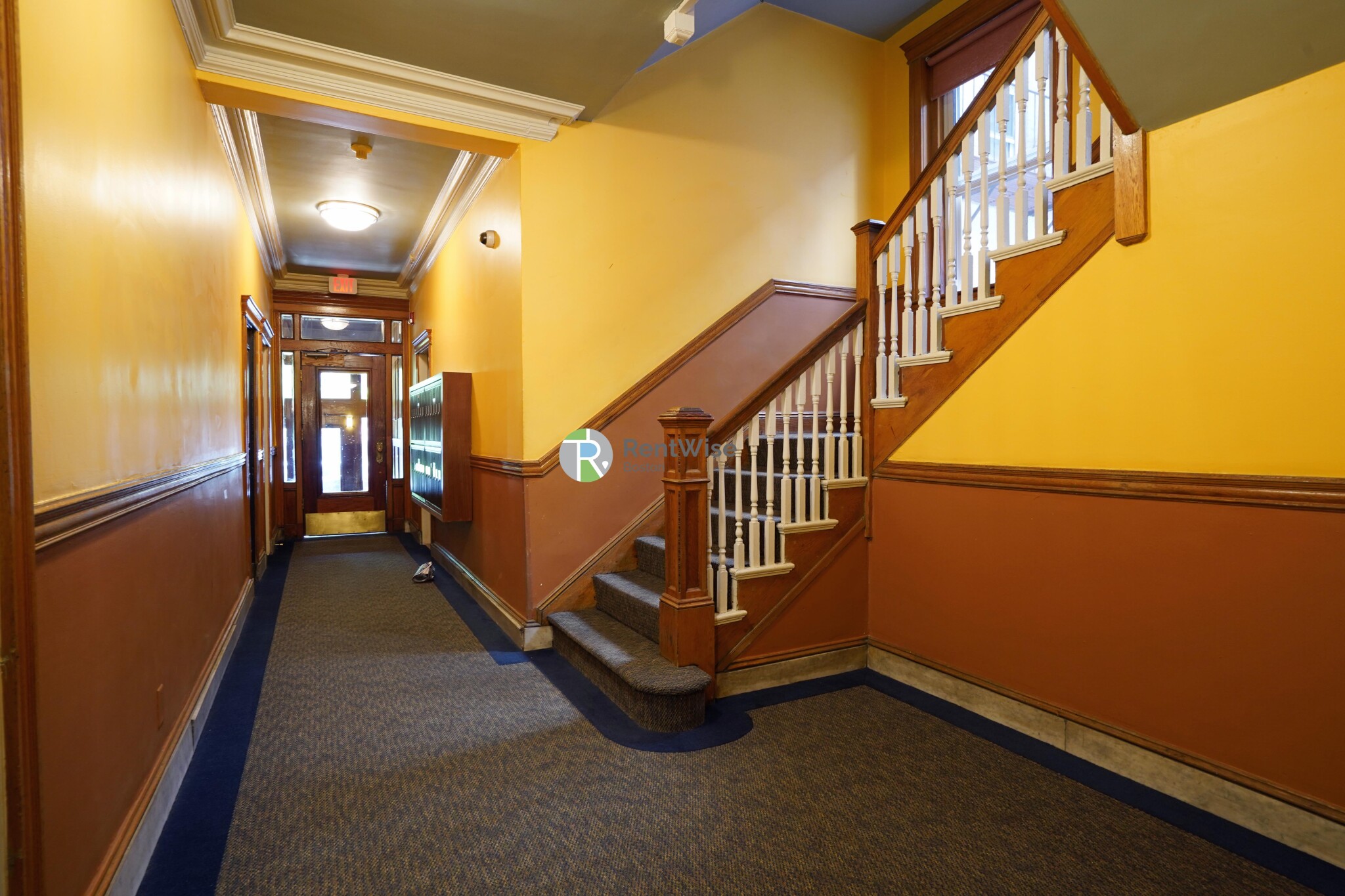 124 Peterborough St, Fenway