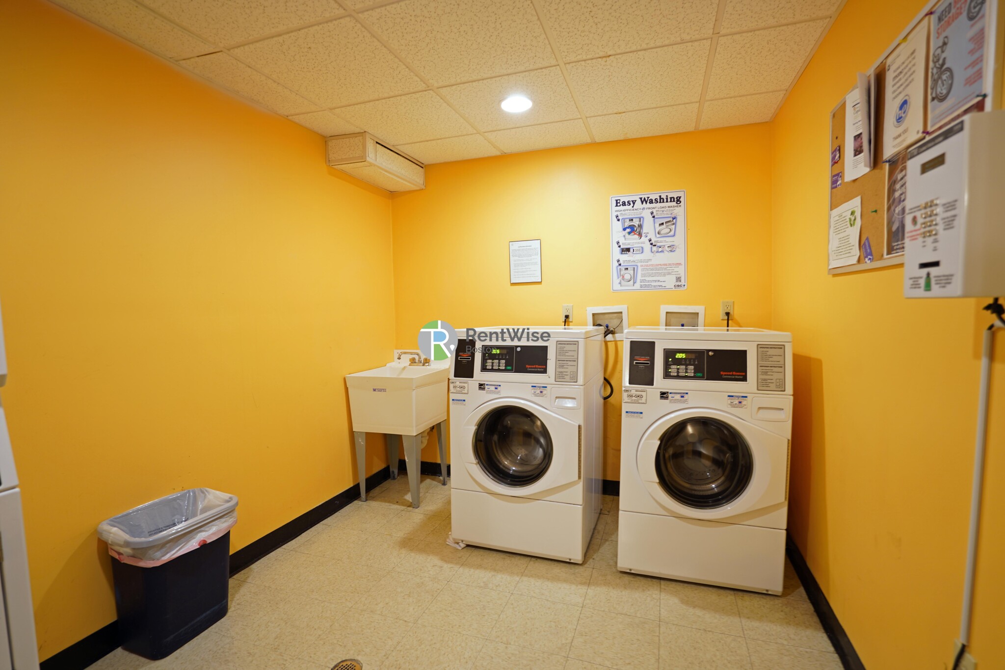 24 Queensberry St, Fenway