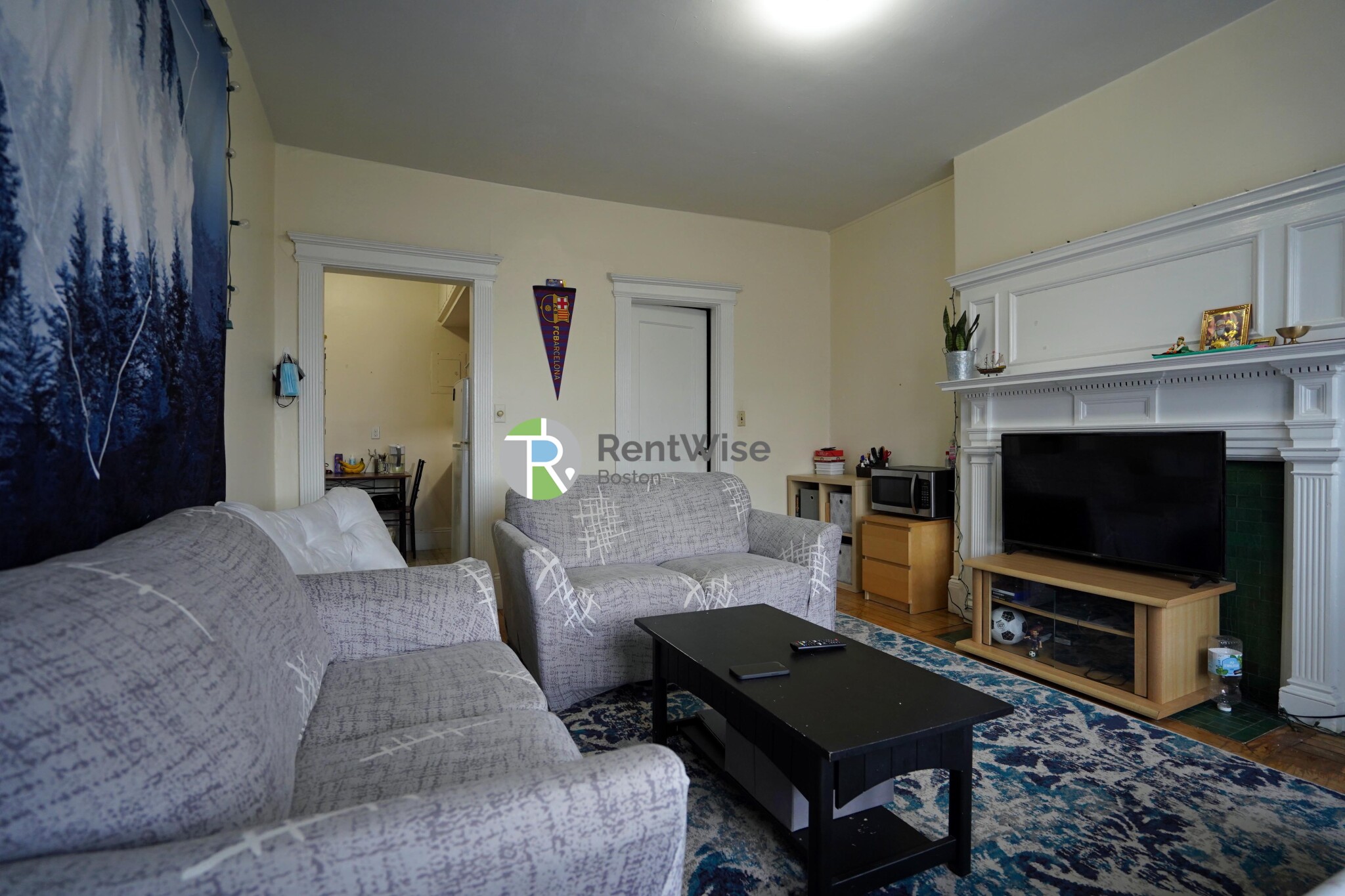1212 Commonwealth Ave., Allston, MA - 2,250 USD/ month