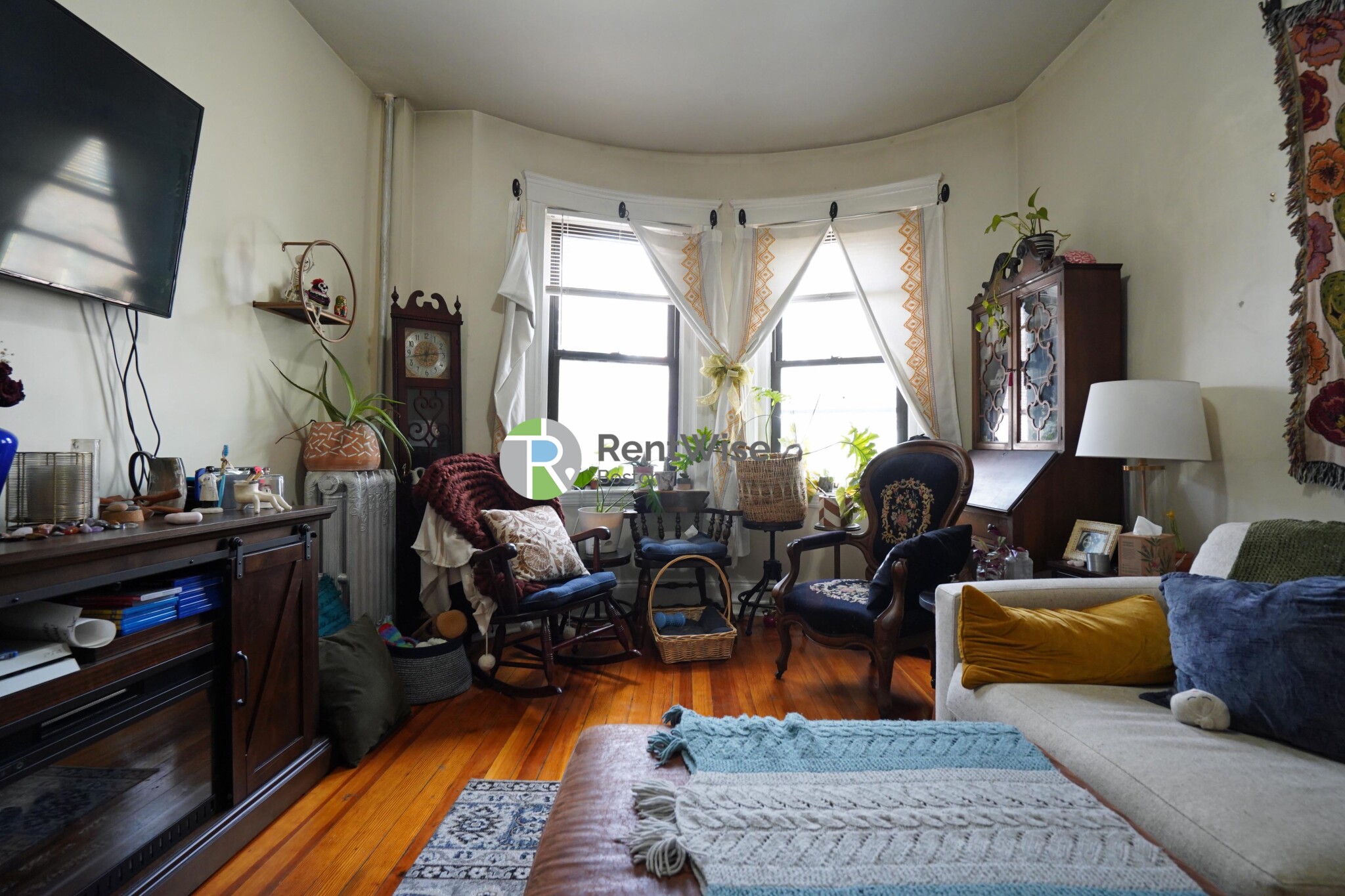 1379 Commonwealth Ave, Brighton