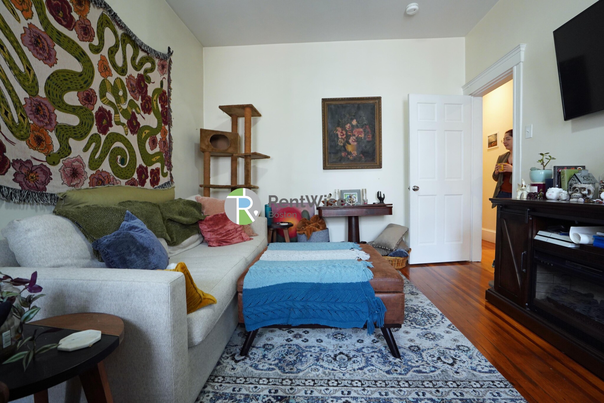 1379 Commonwealth Ave, Brighton