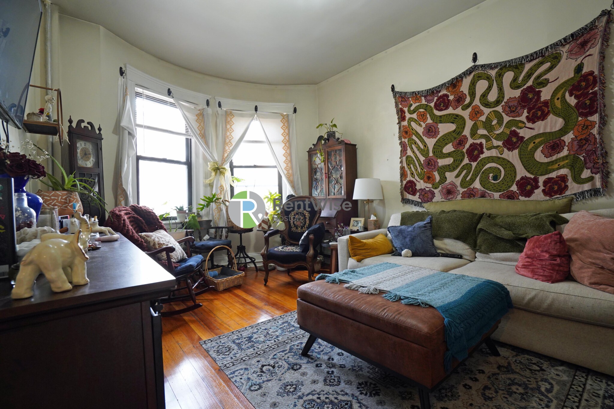 1379 Commonwealth Ave, Brighton