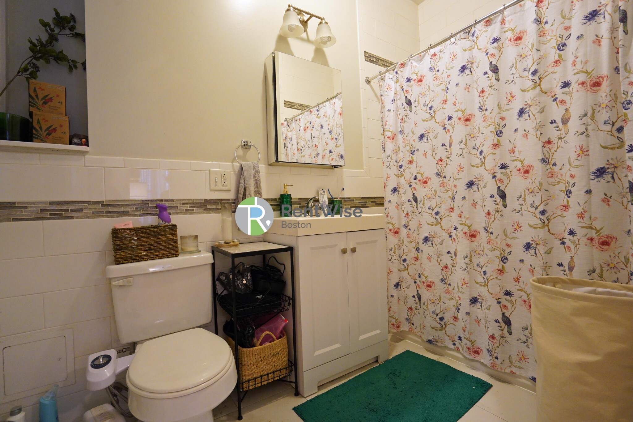 1379 Commonwealth Ave, Brighton