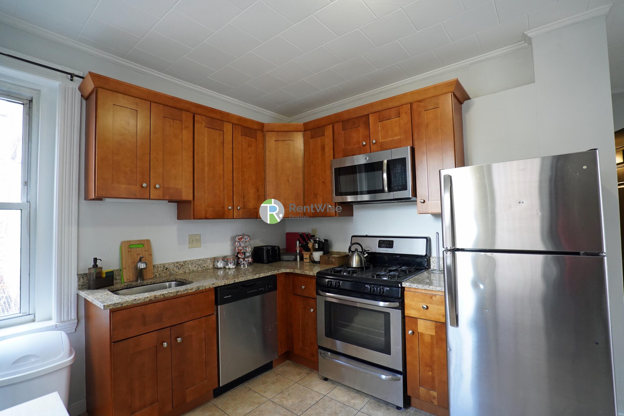 12 Foster St, North End