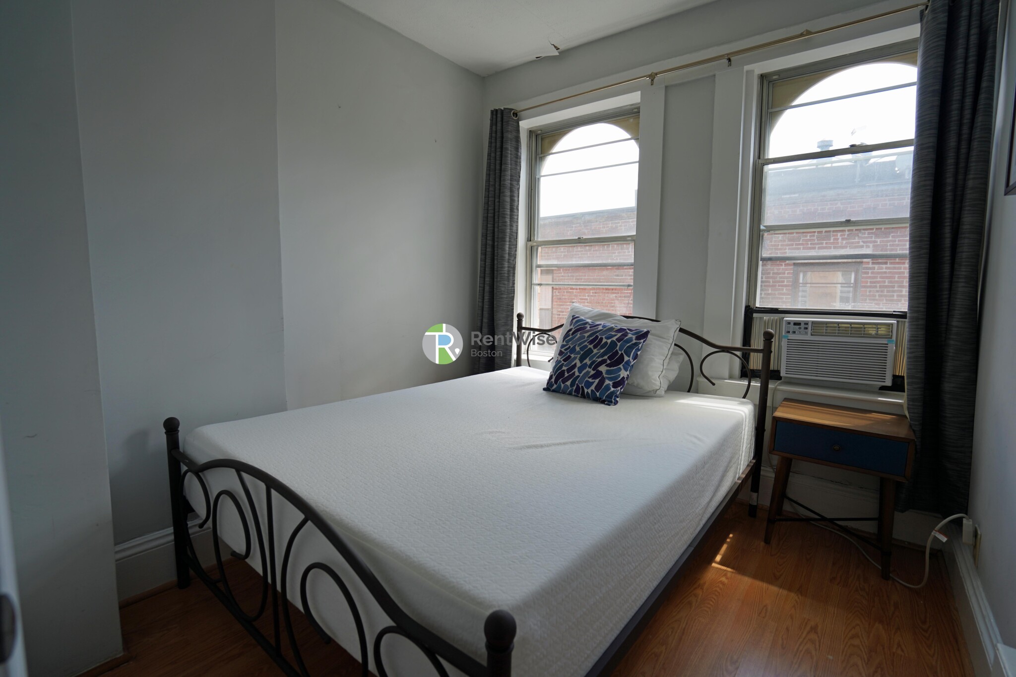 12 Foster St, North End