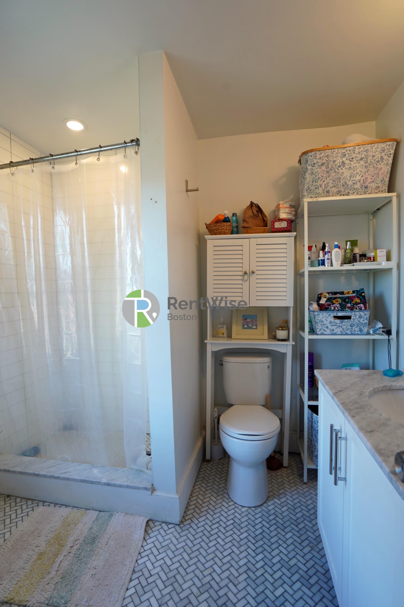 45 Carlton St, Longwood