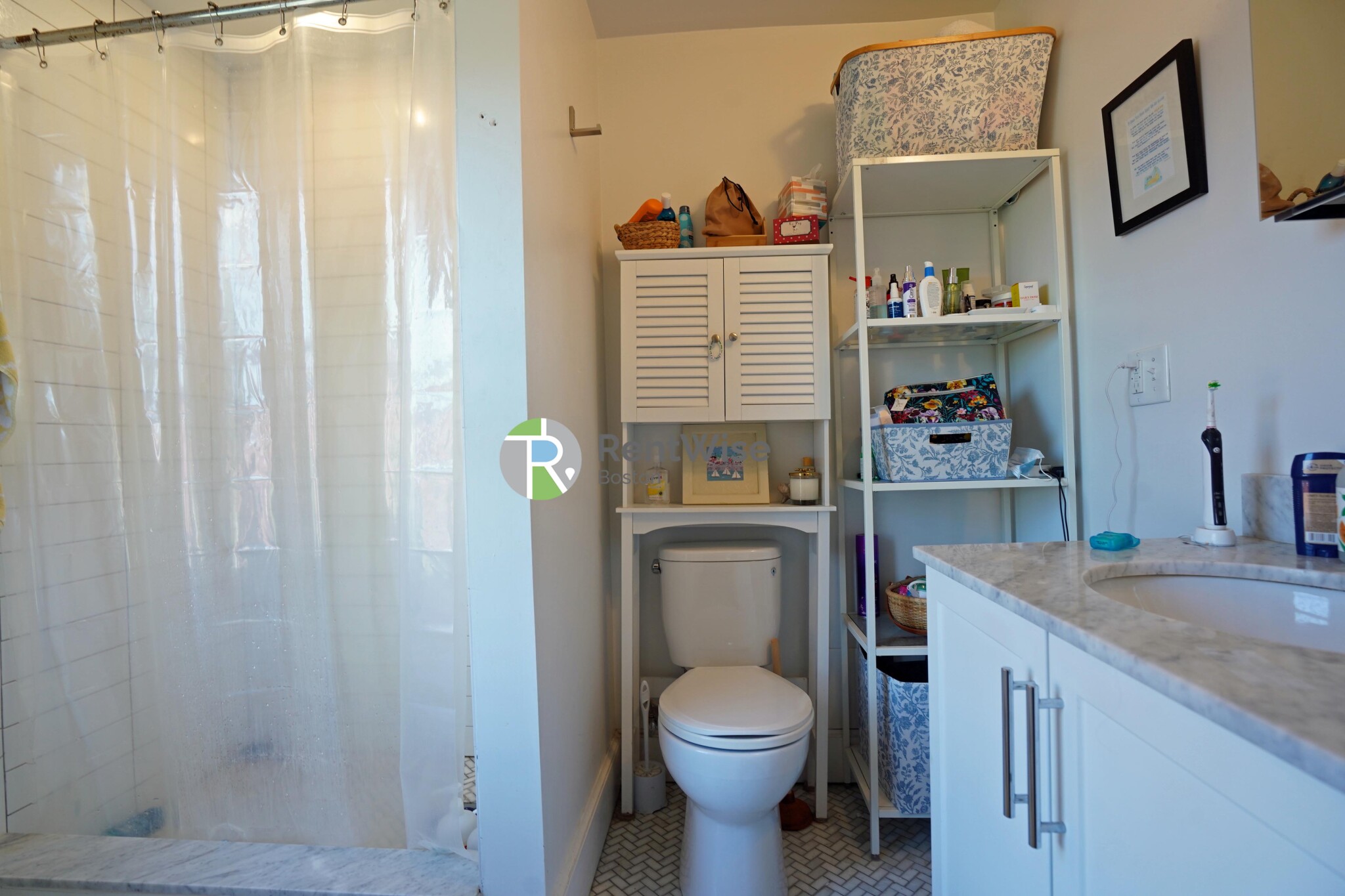 45 Carlton St, Longwood