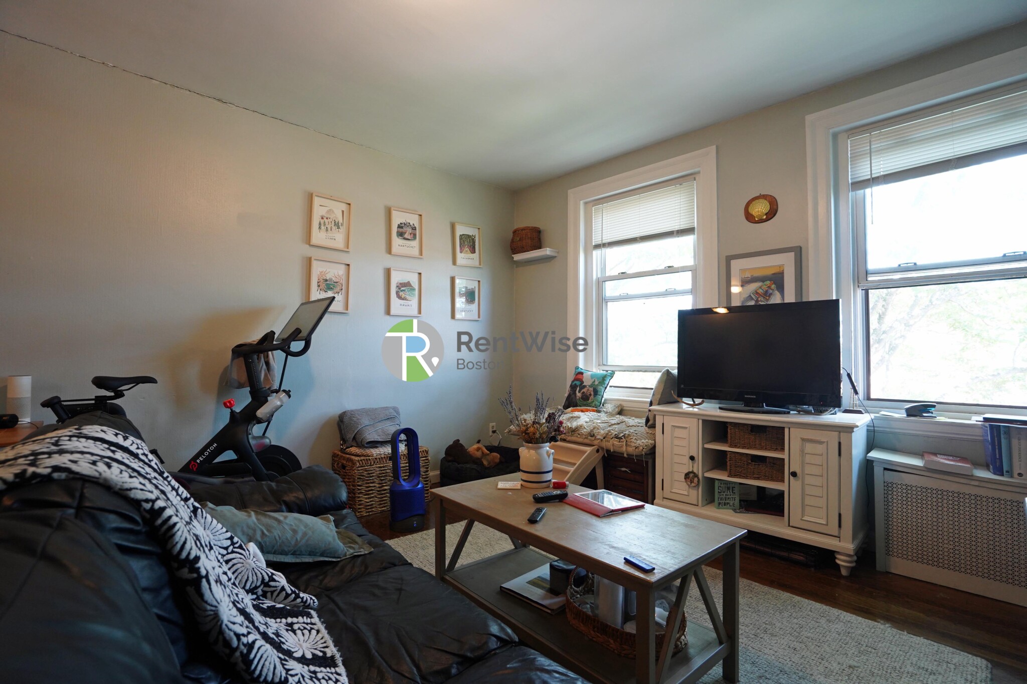 45 Carlton St, Longwood