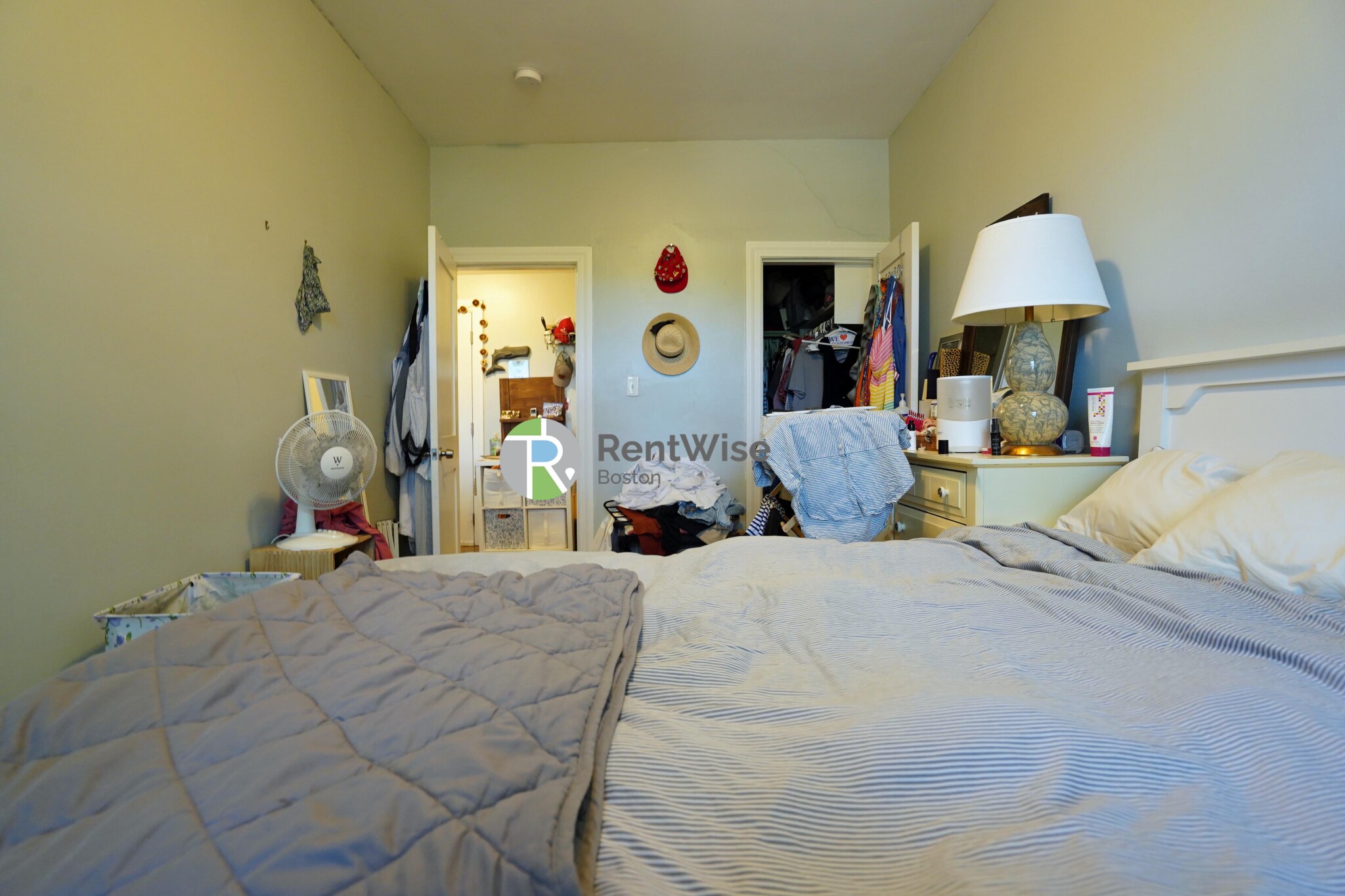 45 Carlton St, Longwood