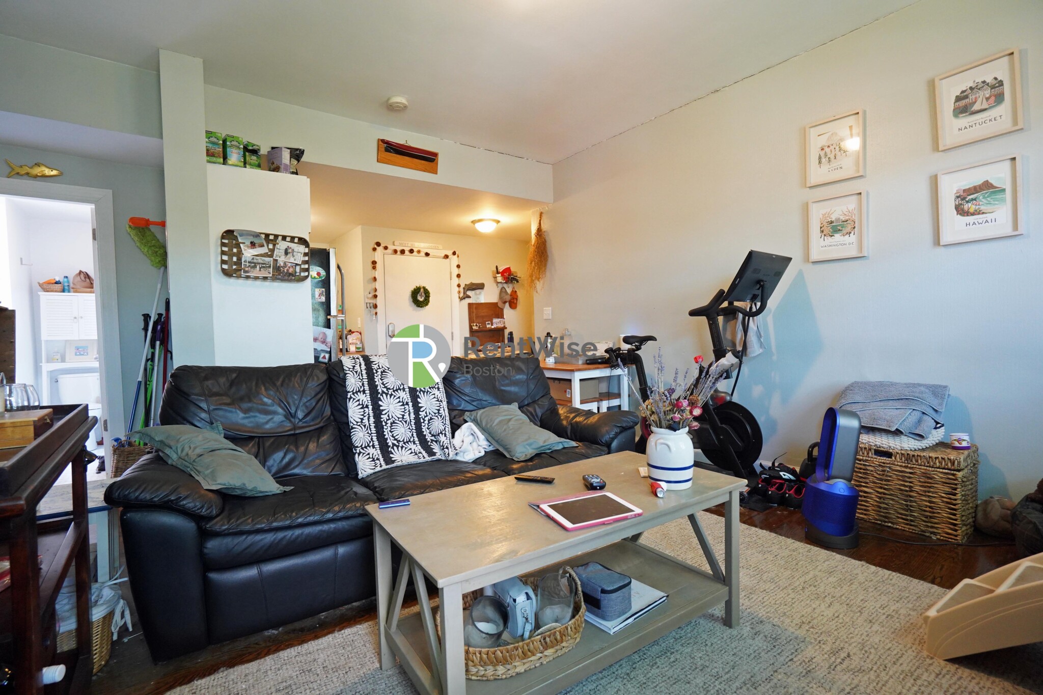 45 Carlton St, Longwood