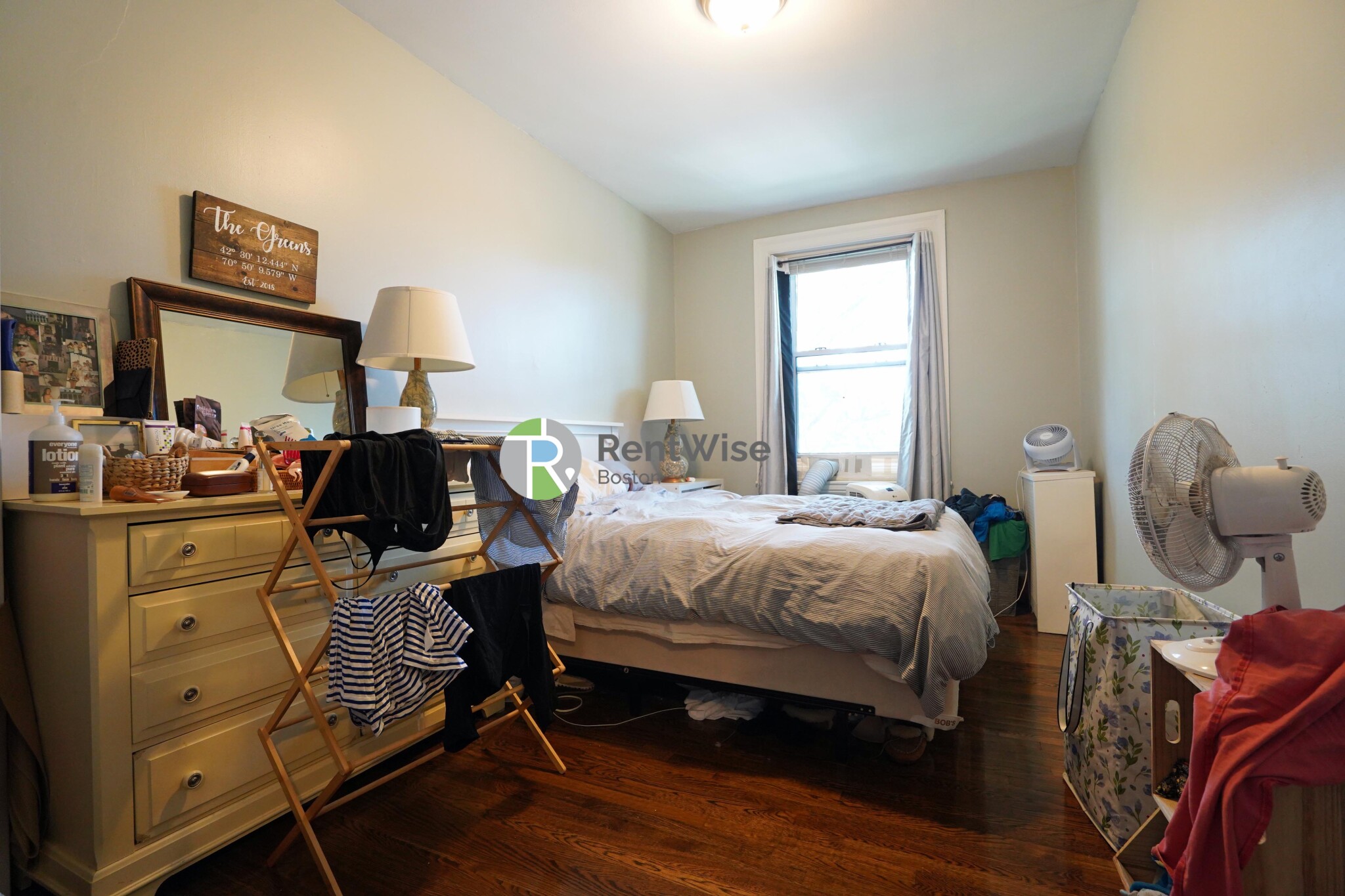 45 Carlton St, Longwood