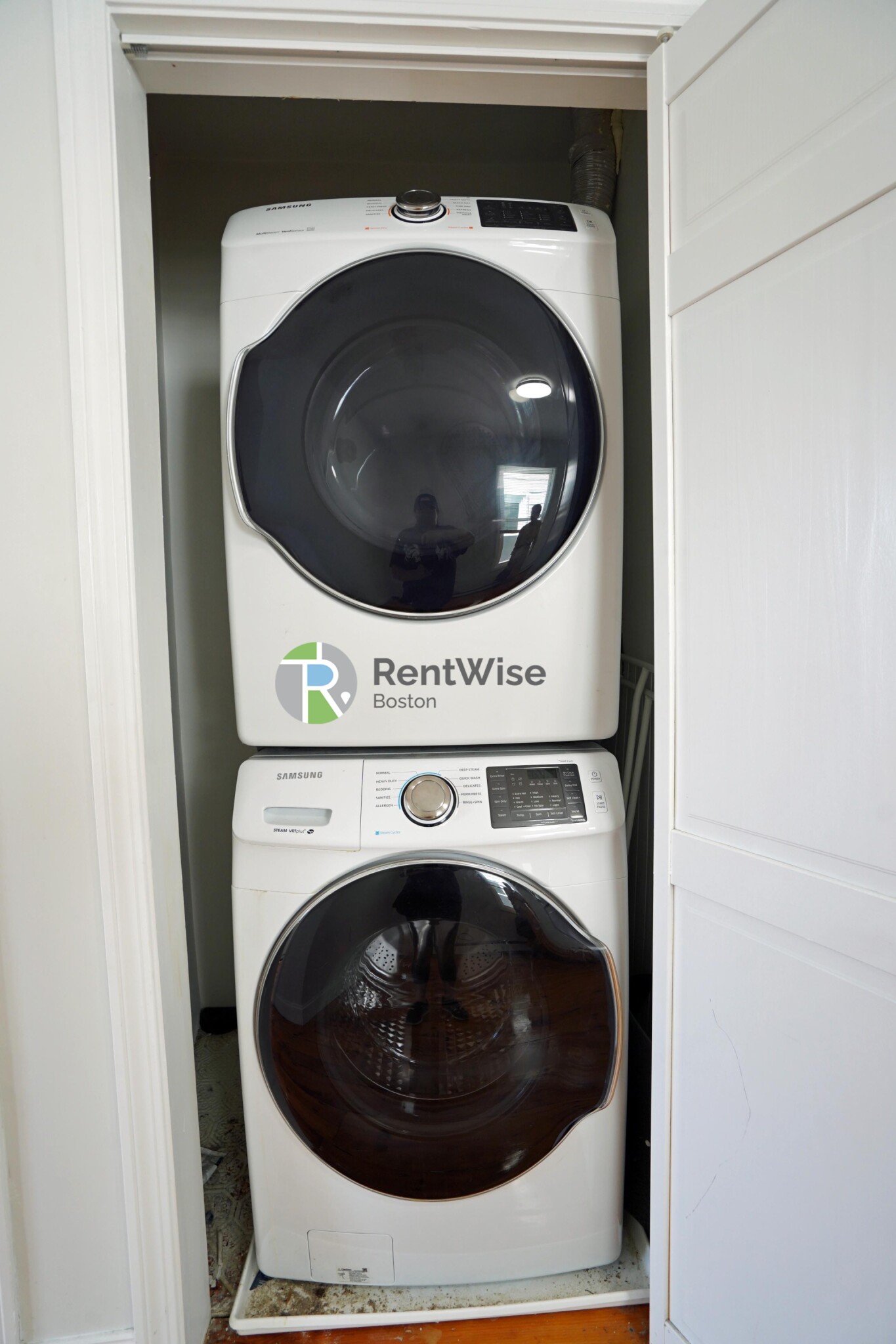 417 Cardinal Medeiros Ave, Wellington-Harrington