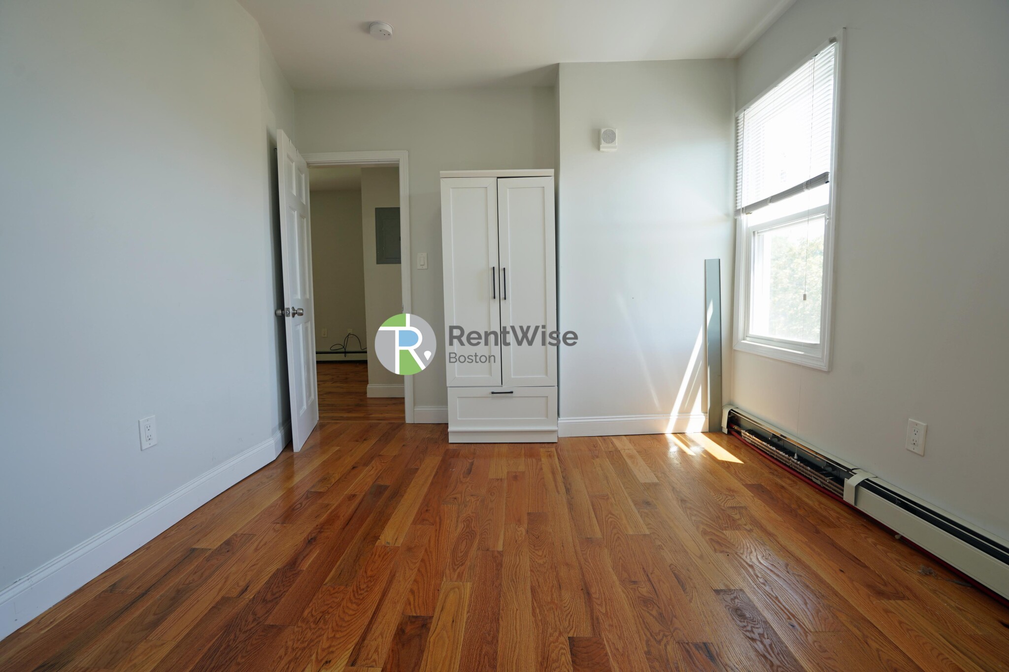 417 Cardinal Medeiros Ave, Wellington-Harrington