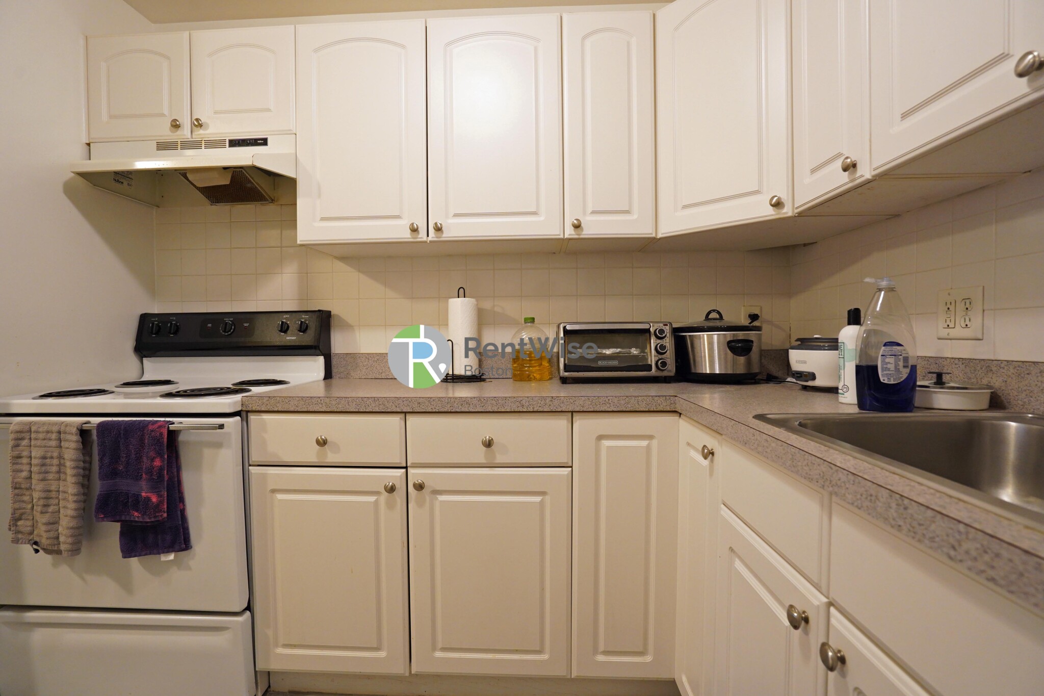 32 Embassy Rd, Brighton