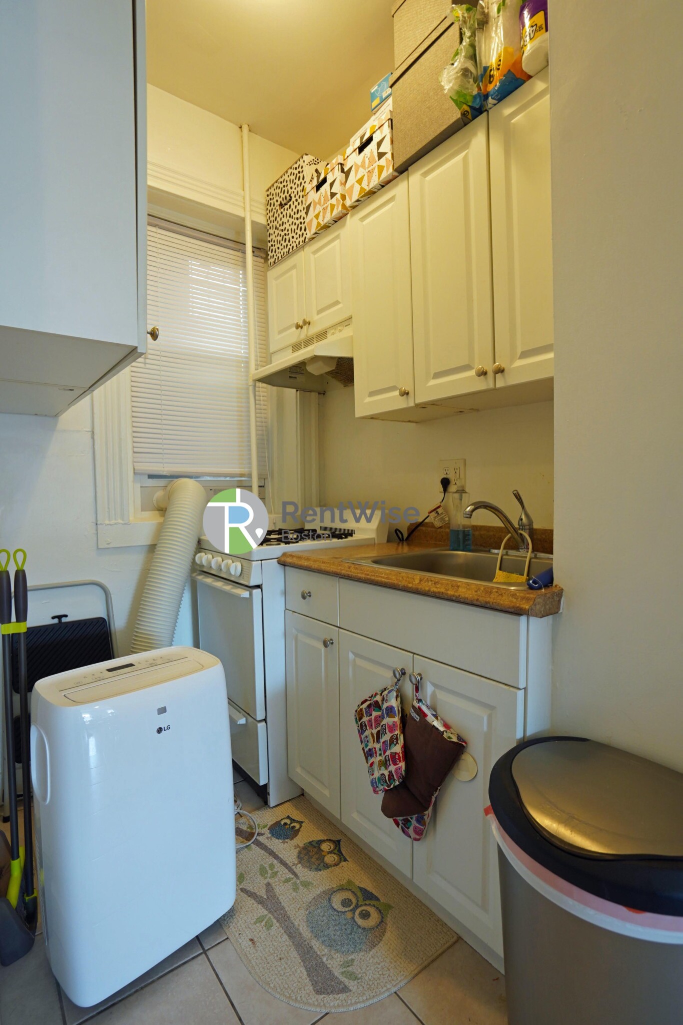 1298 Commonwealth Ave, Allston