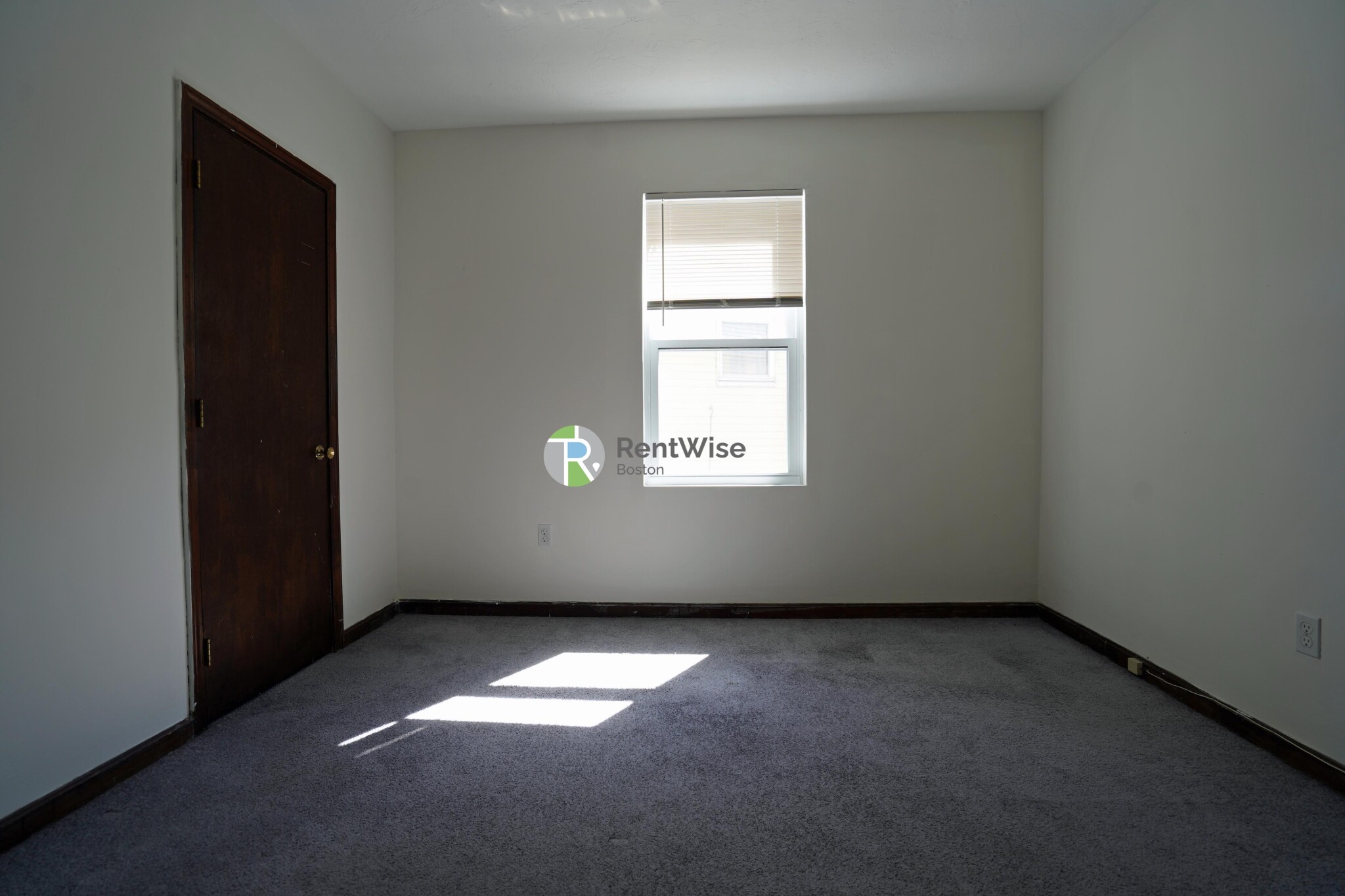 87 Sheridan St, Jamaica Plain