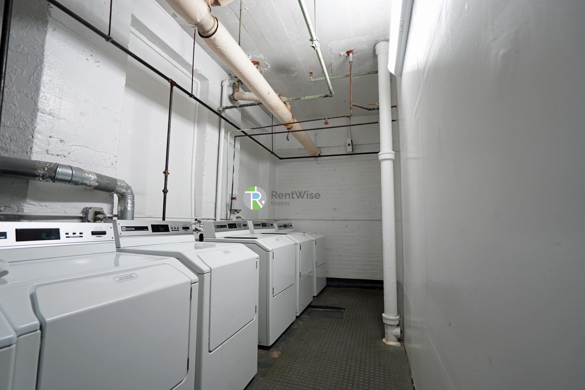 1144 Commonwealth Ave, North Brookline