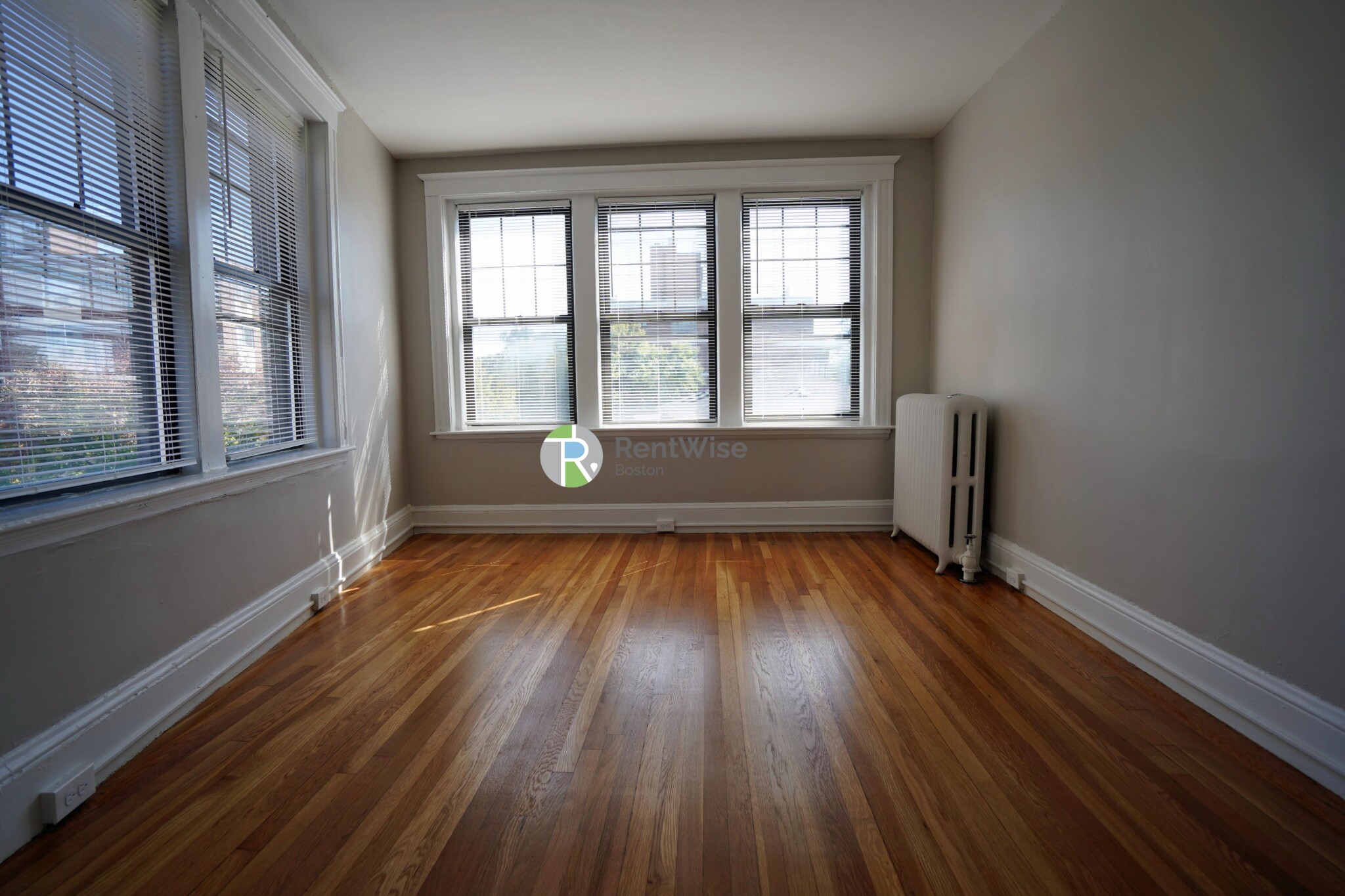 292 Harvard St, Central Square