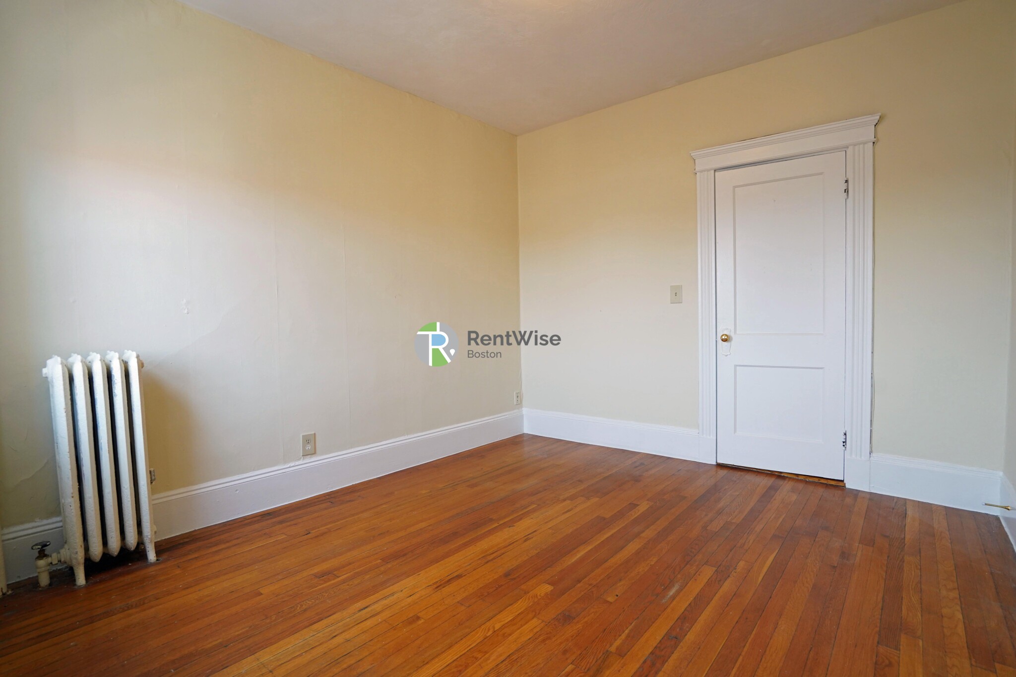 11 Royce Rd, Allston