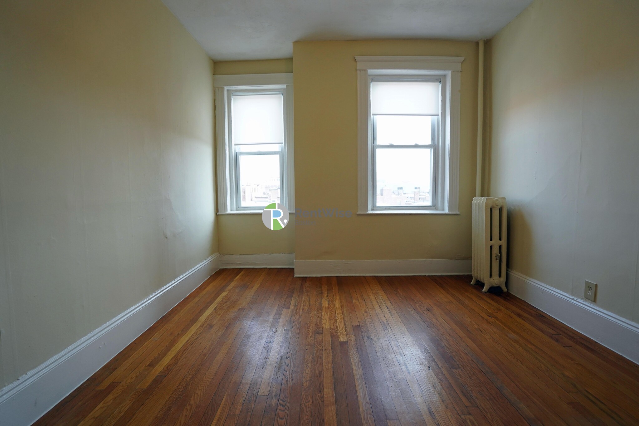 11 Royce Rd, Allston