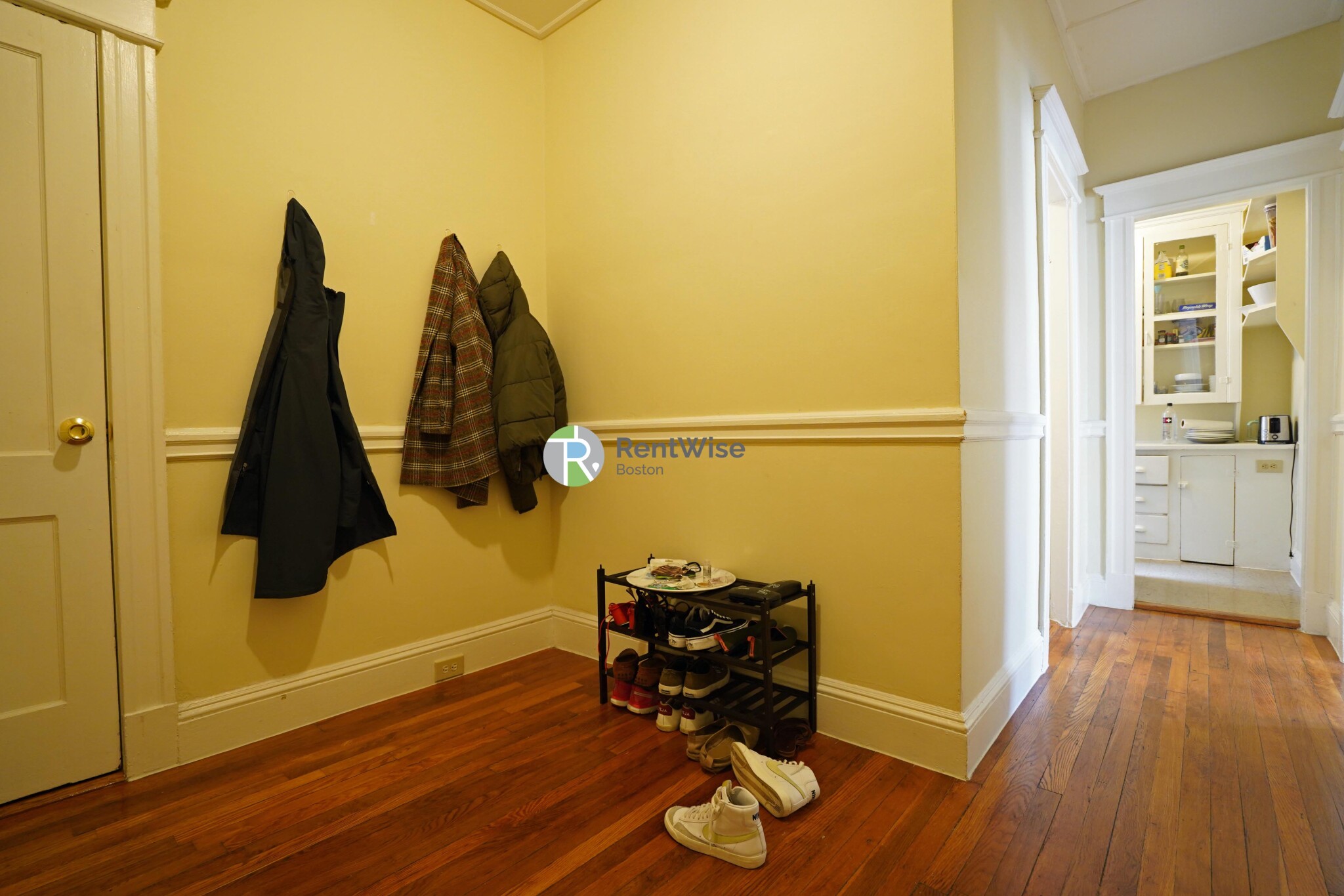 221 Kelton St, Allston