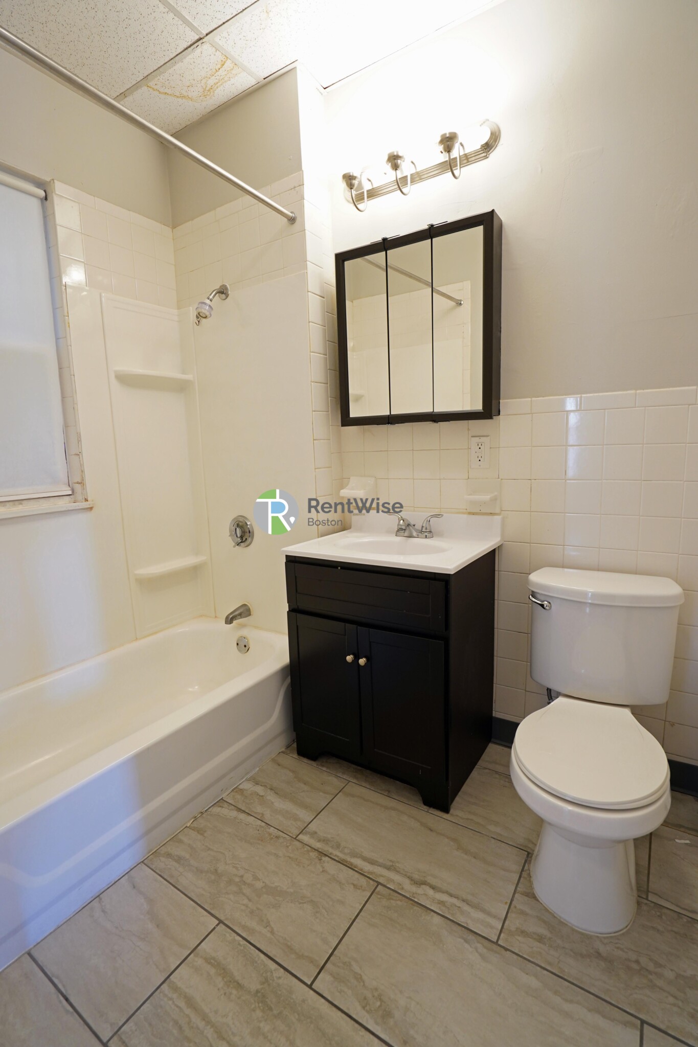 105 Sydney, Dorchester