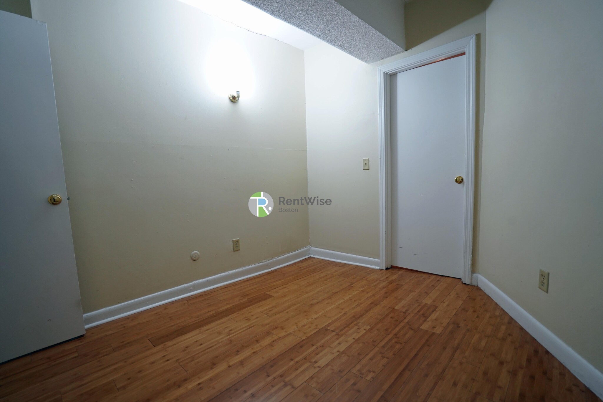 181 Thorndike St, Allston