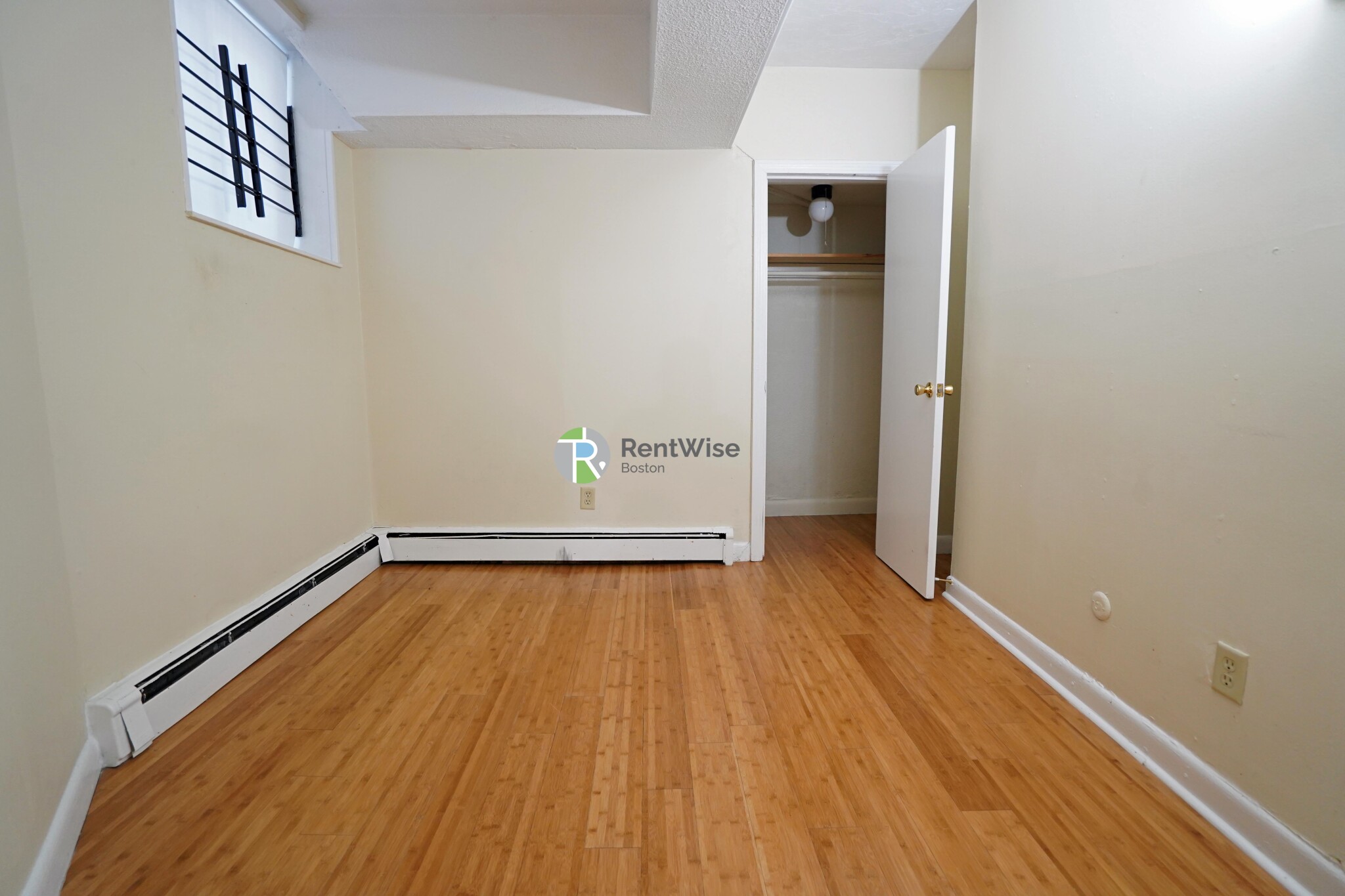 181 Thorndike St, Allston