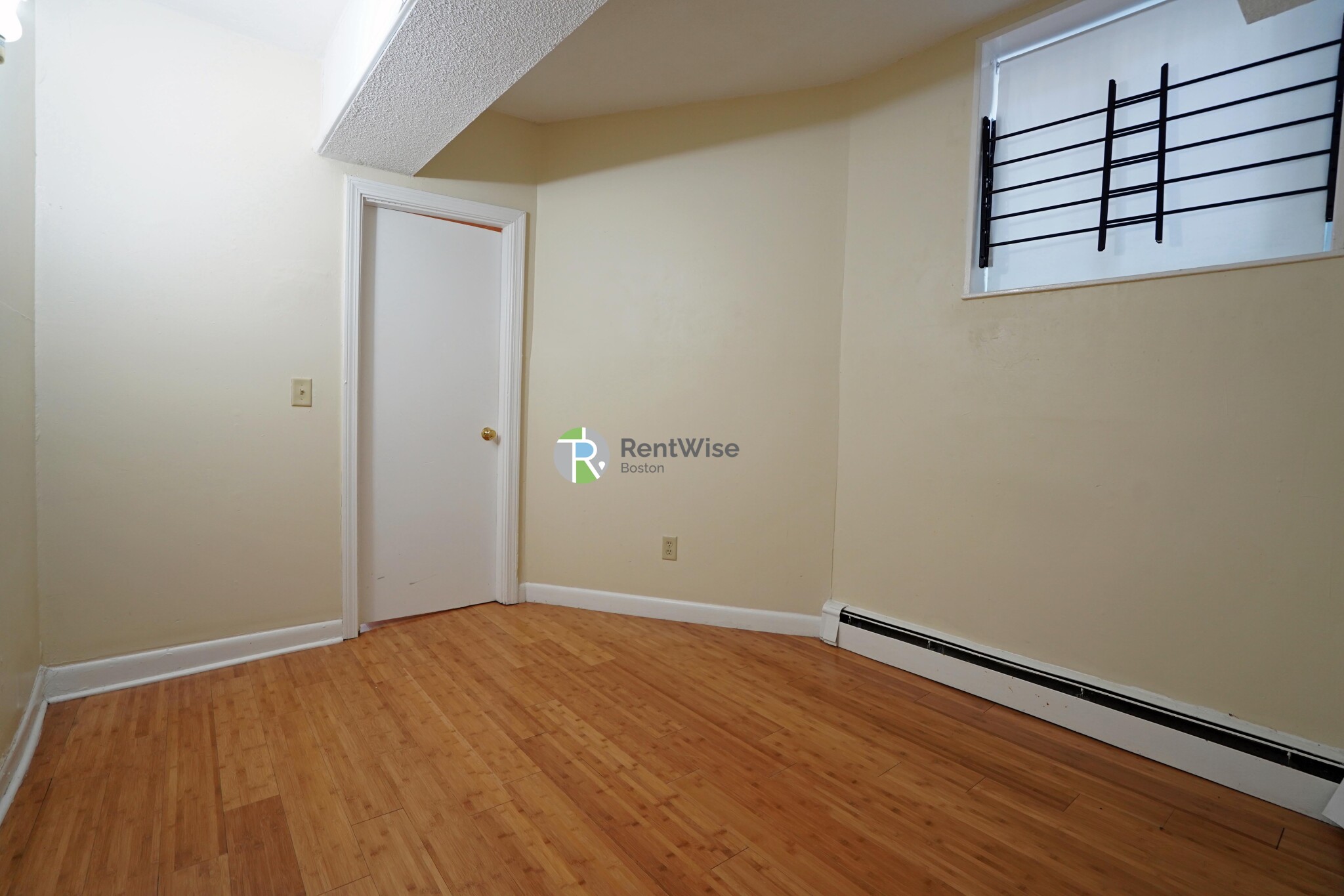 181 Thorndike St, Allston