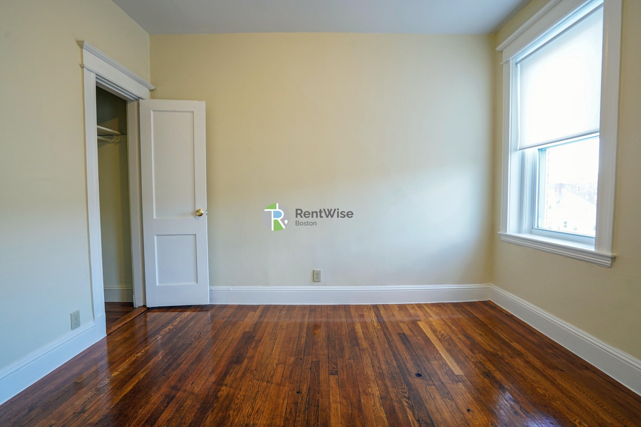 221 Kelton St, Allston