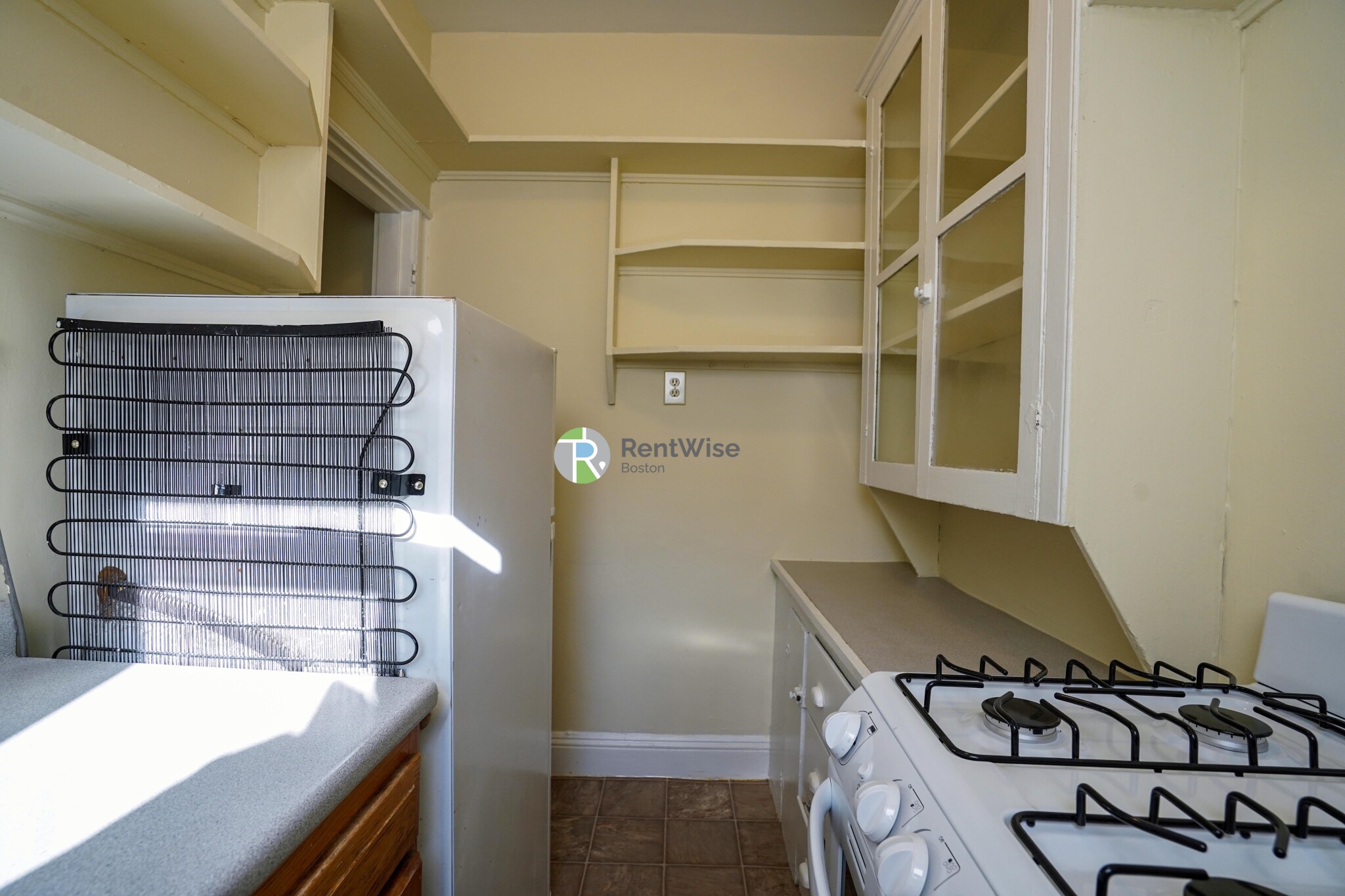 221 Kelton St, Allston