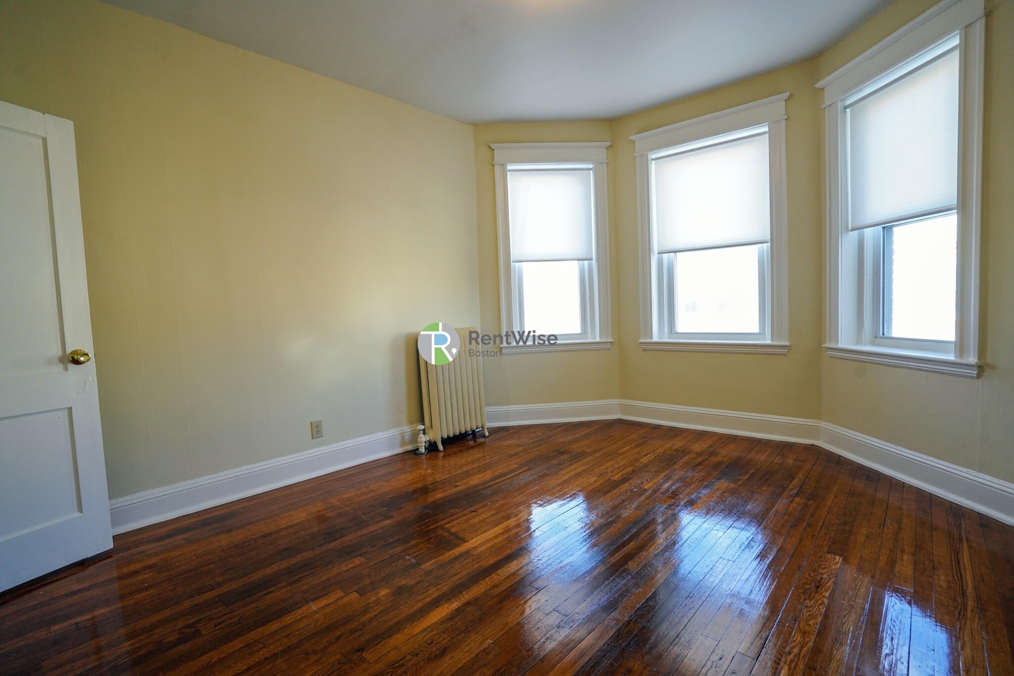 221 Kelton St, Allston